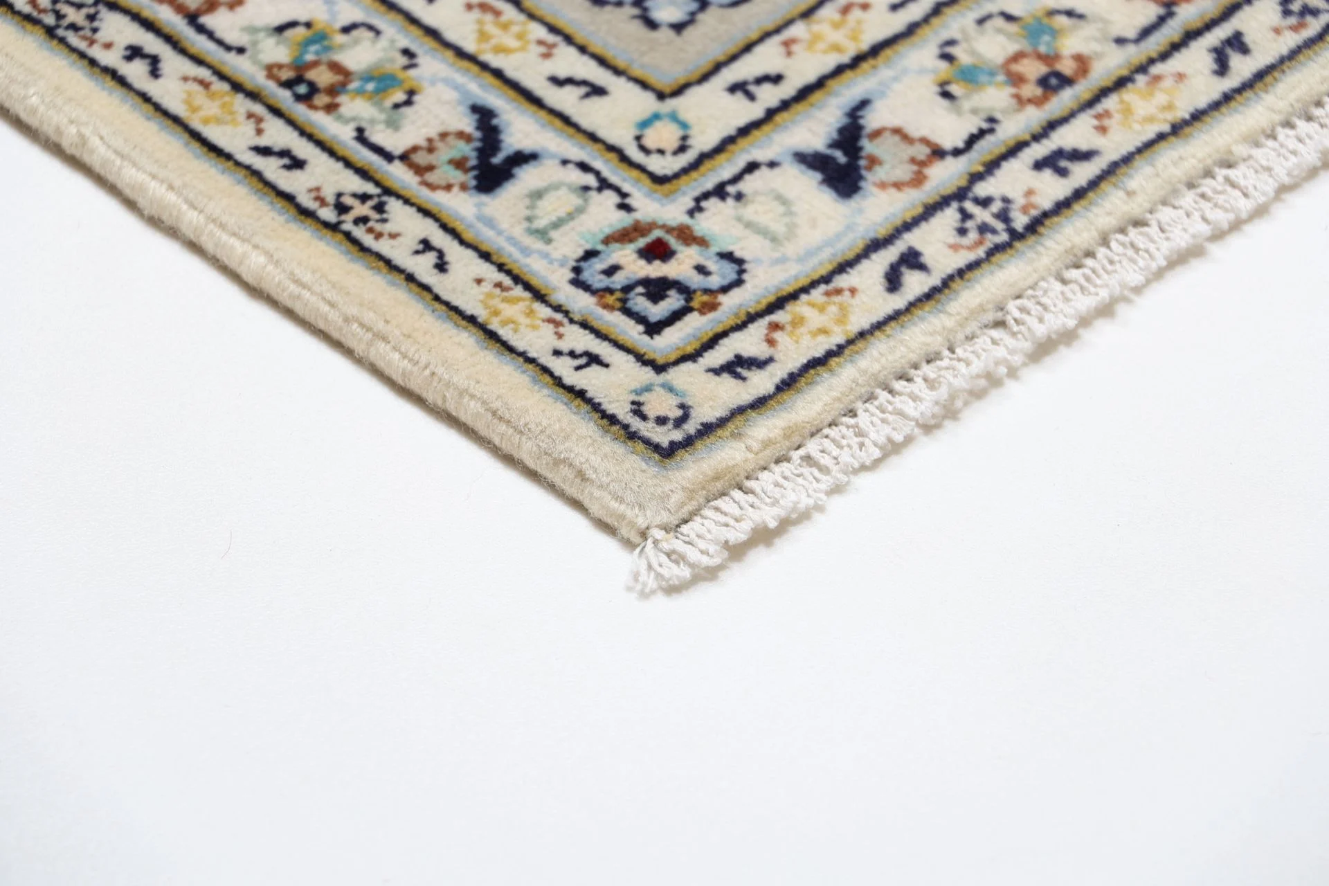 perserteppich-kashan-198-x-300-cm-schurwolle-handgeknupft-29 Handgeknüpfter Kashan Perserteppich, 198 × 300 cm, Wolle