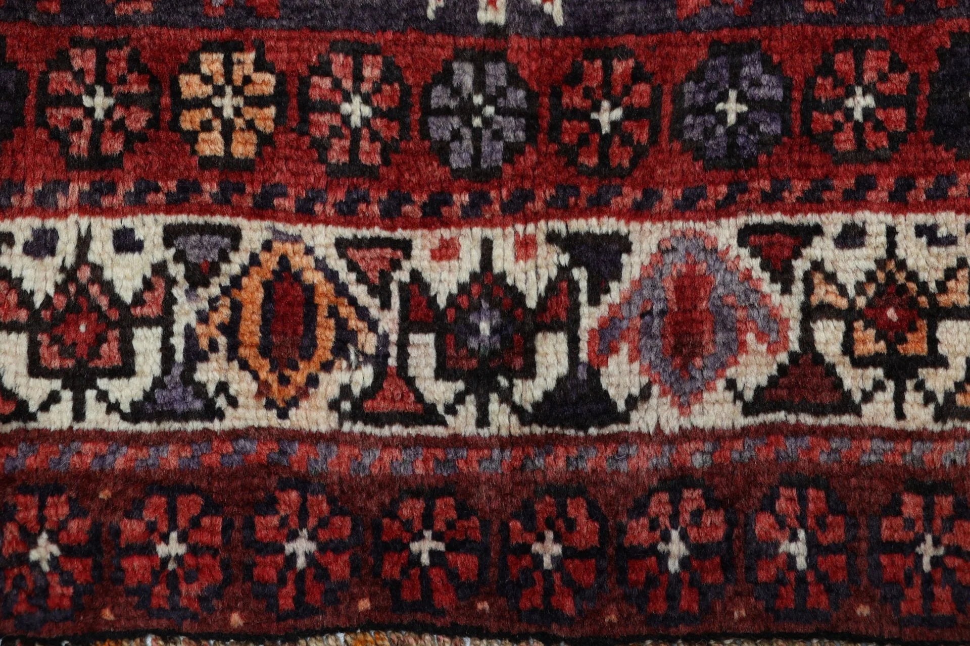 Shiraz Perserteppich 210 × 276 cm aus Wolle, handgeknüpft