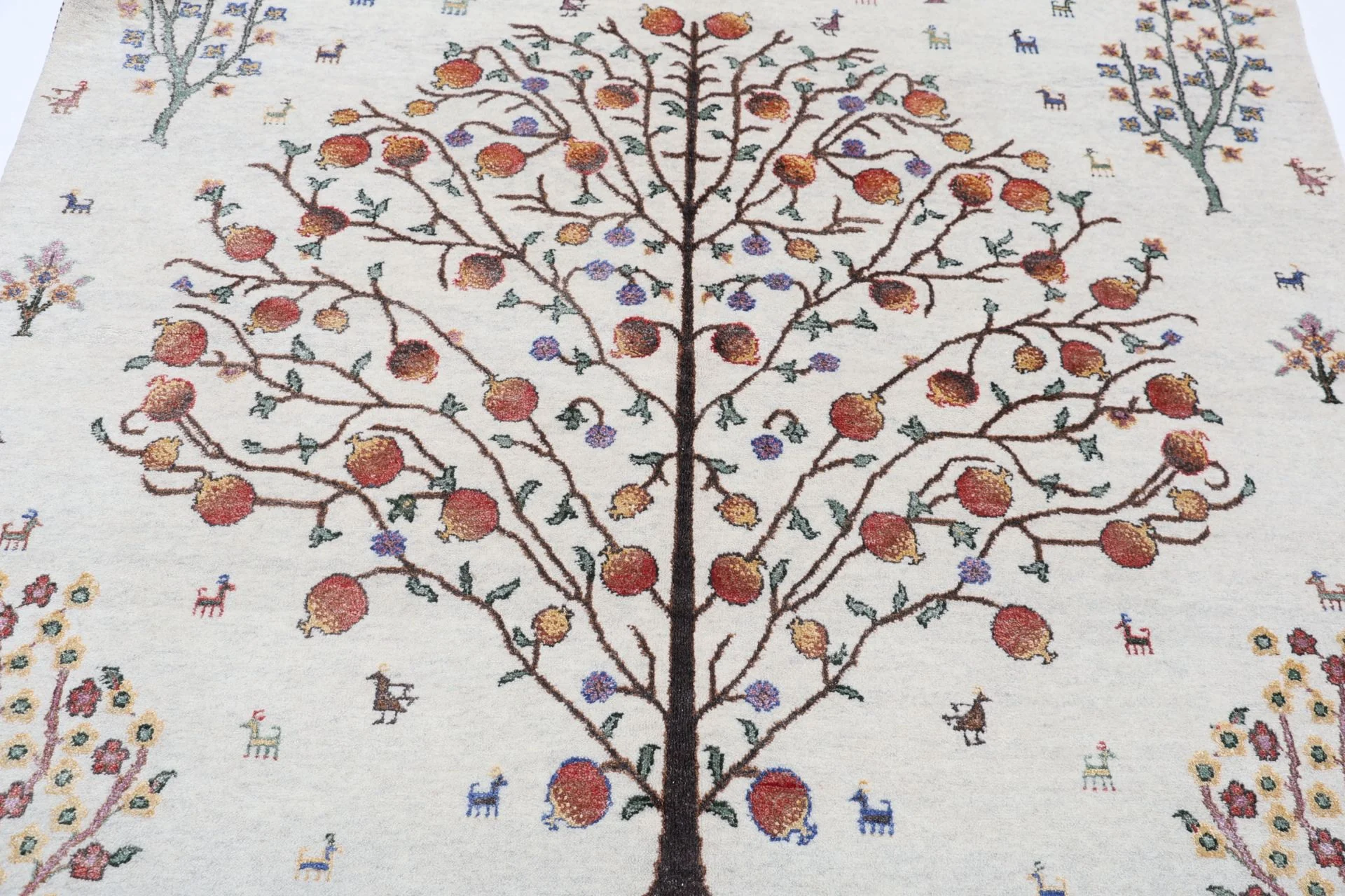 Loribaft Orientteppich 171 × 245 cm aus Wolle, handgeknüpft