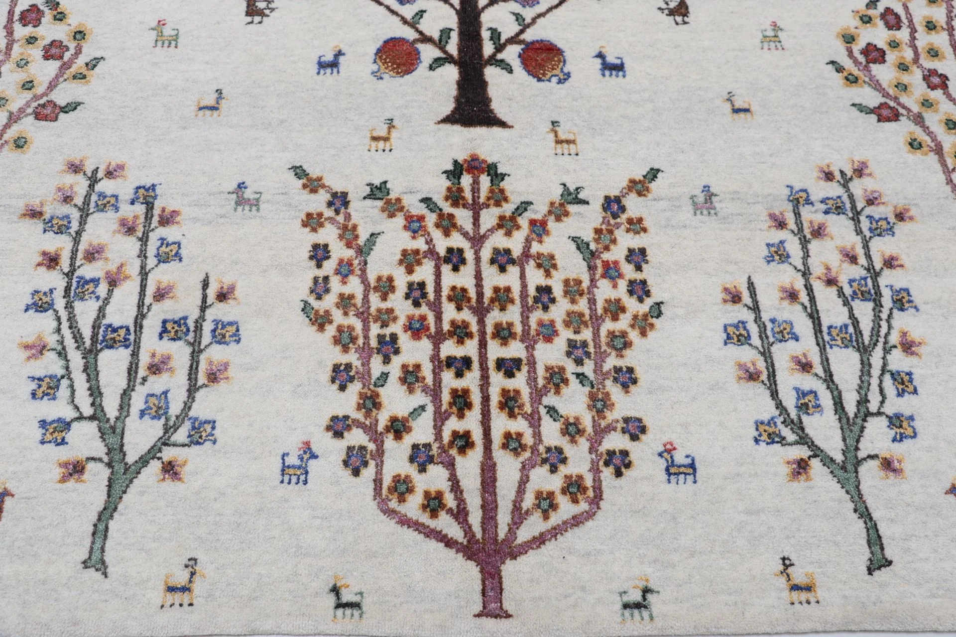 Loribaft Orientteppich 171 × 245 cm aus Wolle, handgeknüpft