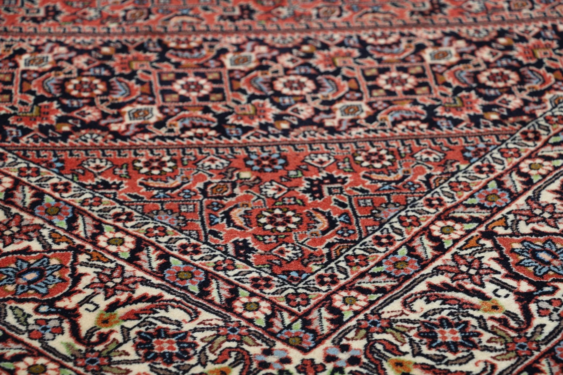 Bijar Perserteppich 170 × 247 cm aus Wolle, handgeknüpft