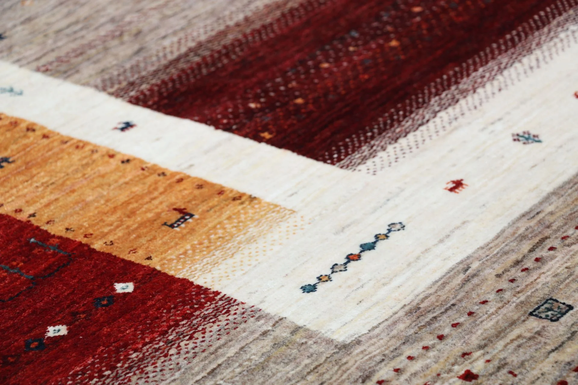 Handgeknüpfter Loribaft Orientteppich, 201 × 260 cm, Wolle