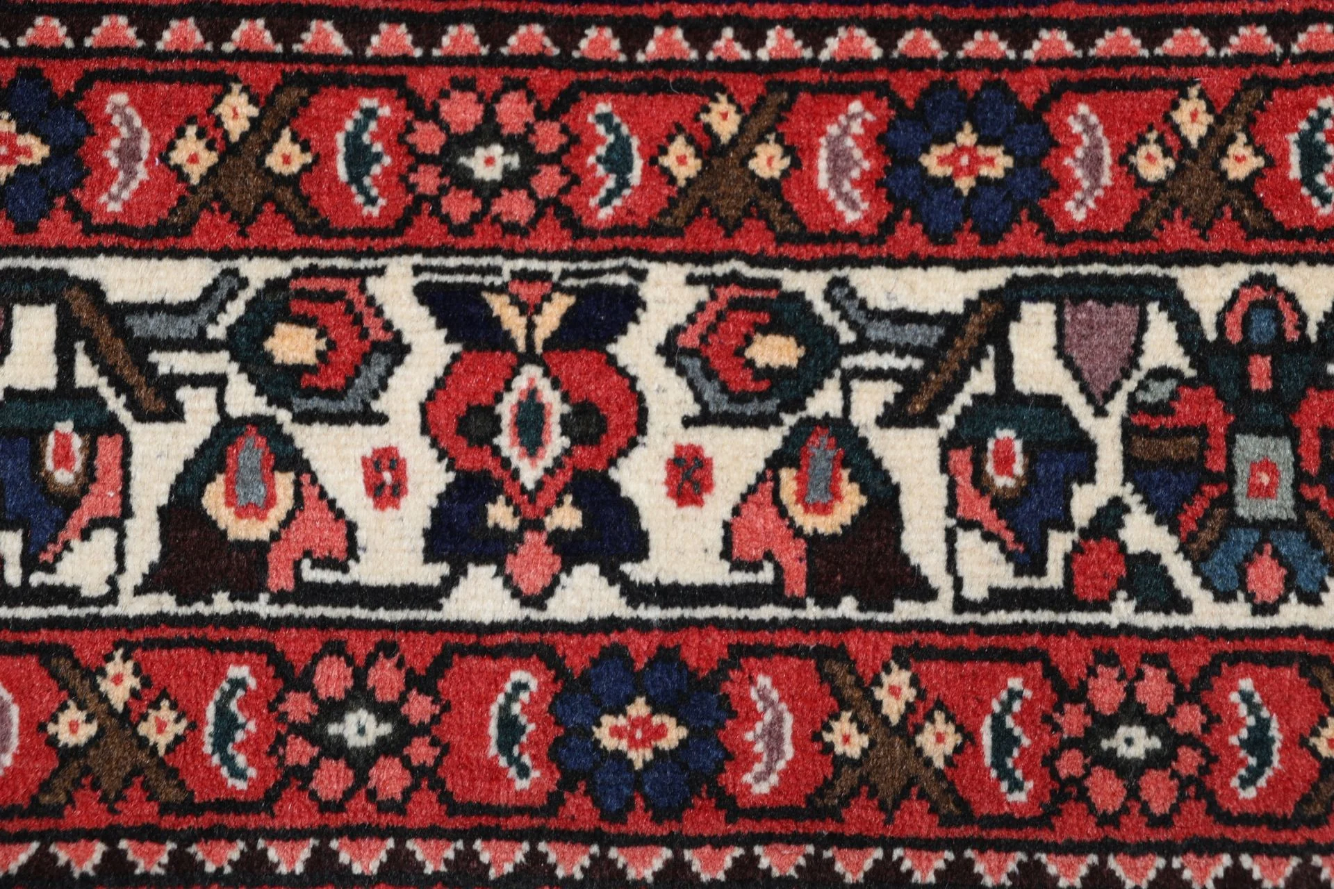Perserteppich 178 × 243 cm aus Wolle, handgeknüpft