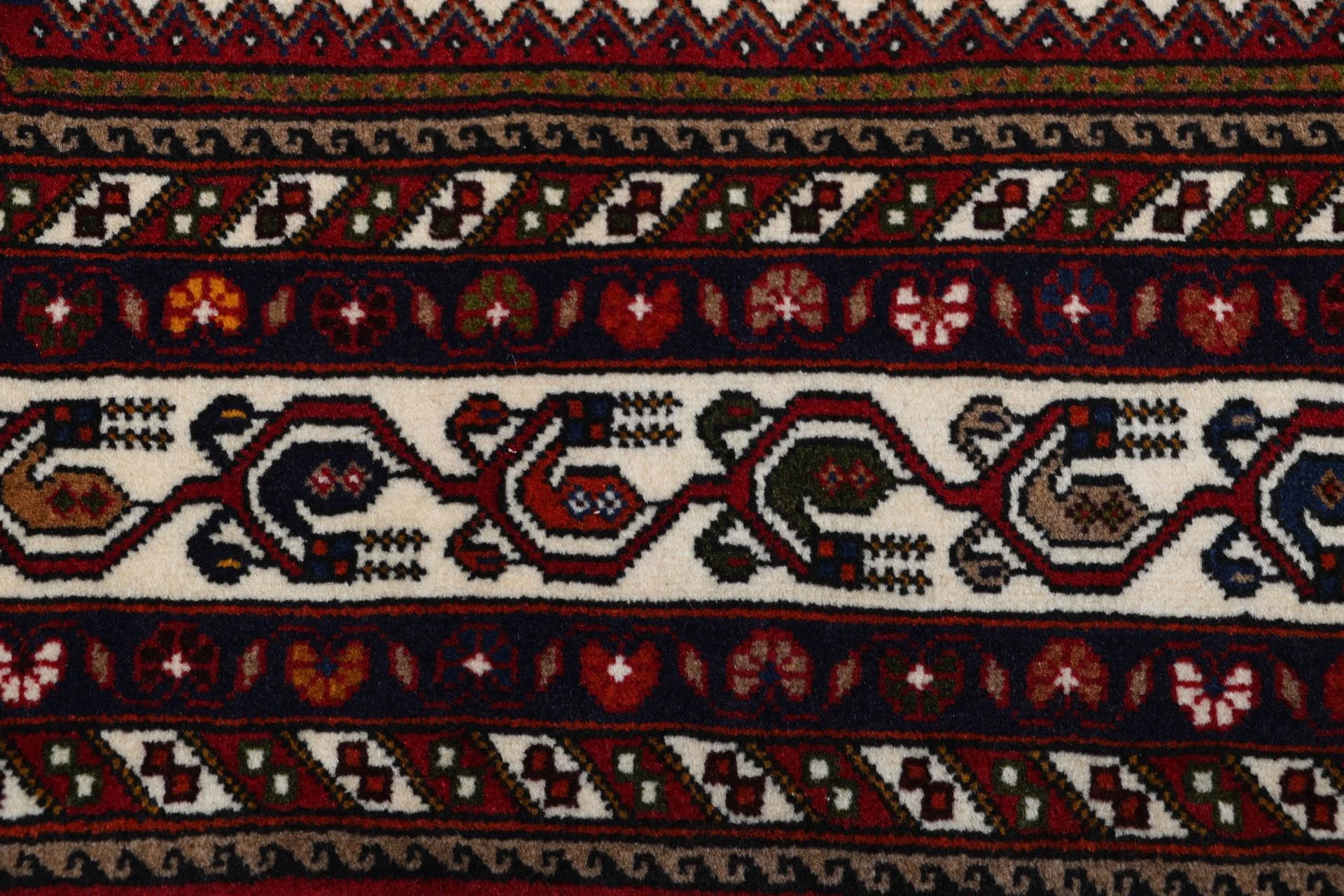 Handgeknüpfter Perserteppich 177 × 238 cm