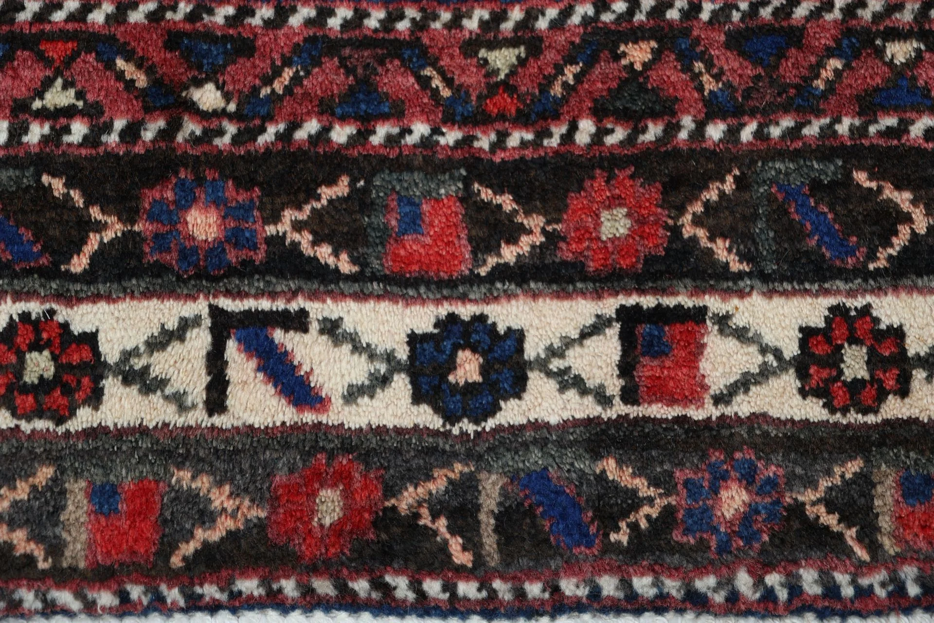 Perserteppich 182 × 238 cm aus Wolle, handgeknüpft