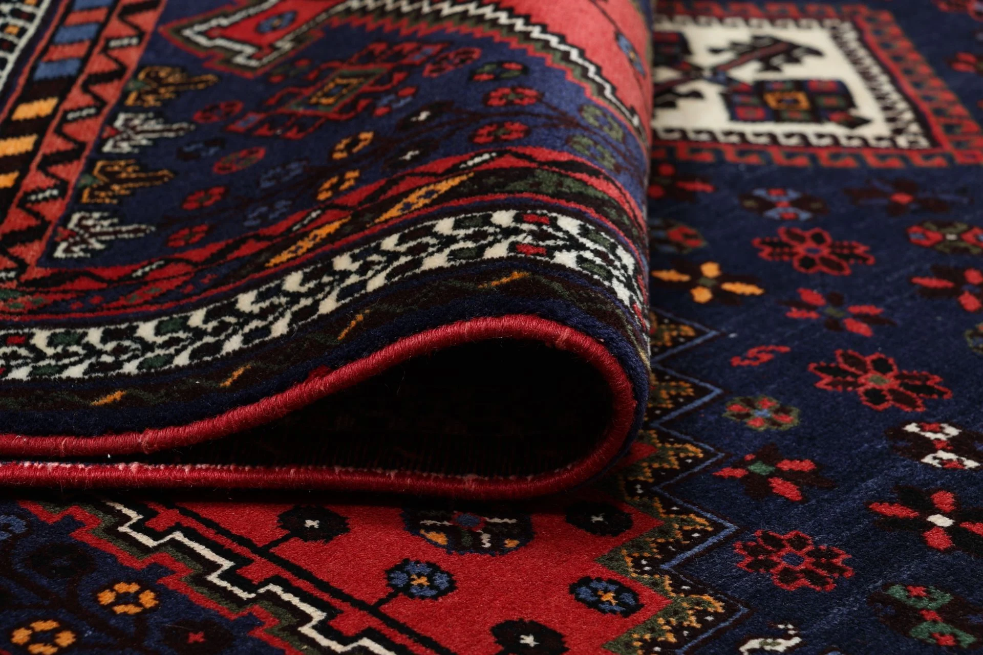 Perserteppich aus Iran, 176 × 268 cm