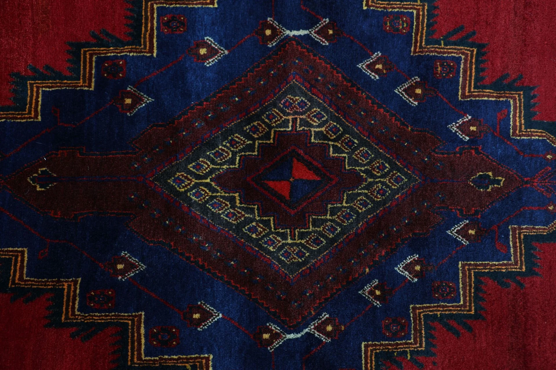 Handgeknüpfter Perserteppich, 180 × 235 cm, Wolle