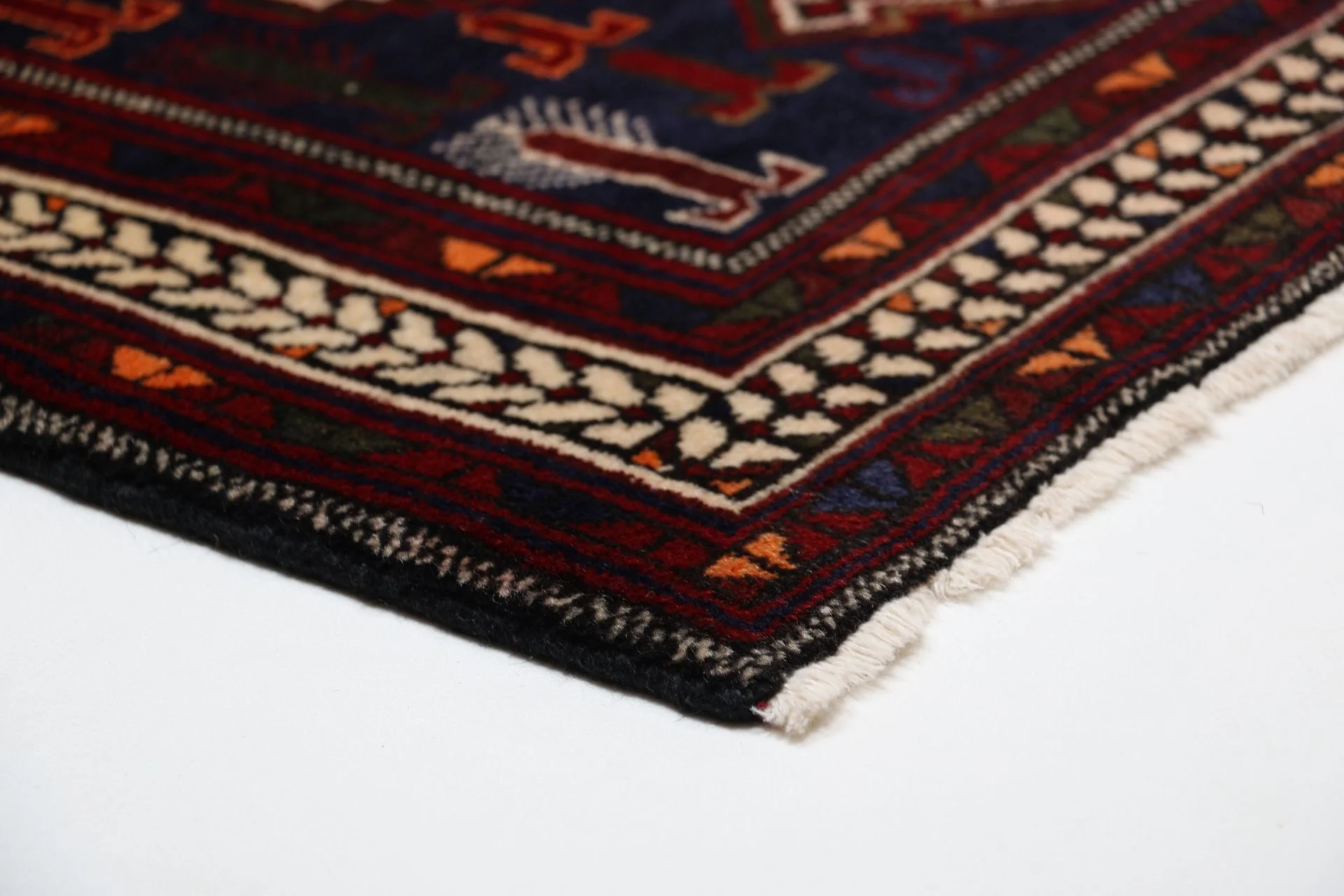 Perserteppich aus Iran, 169 × 238 cm
