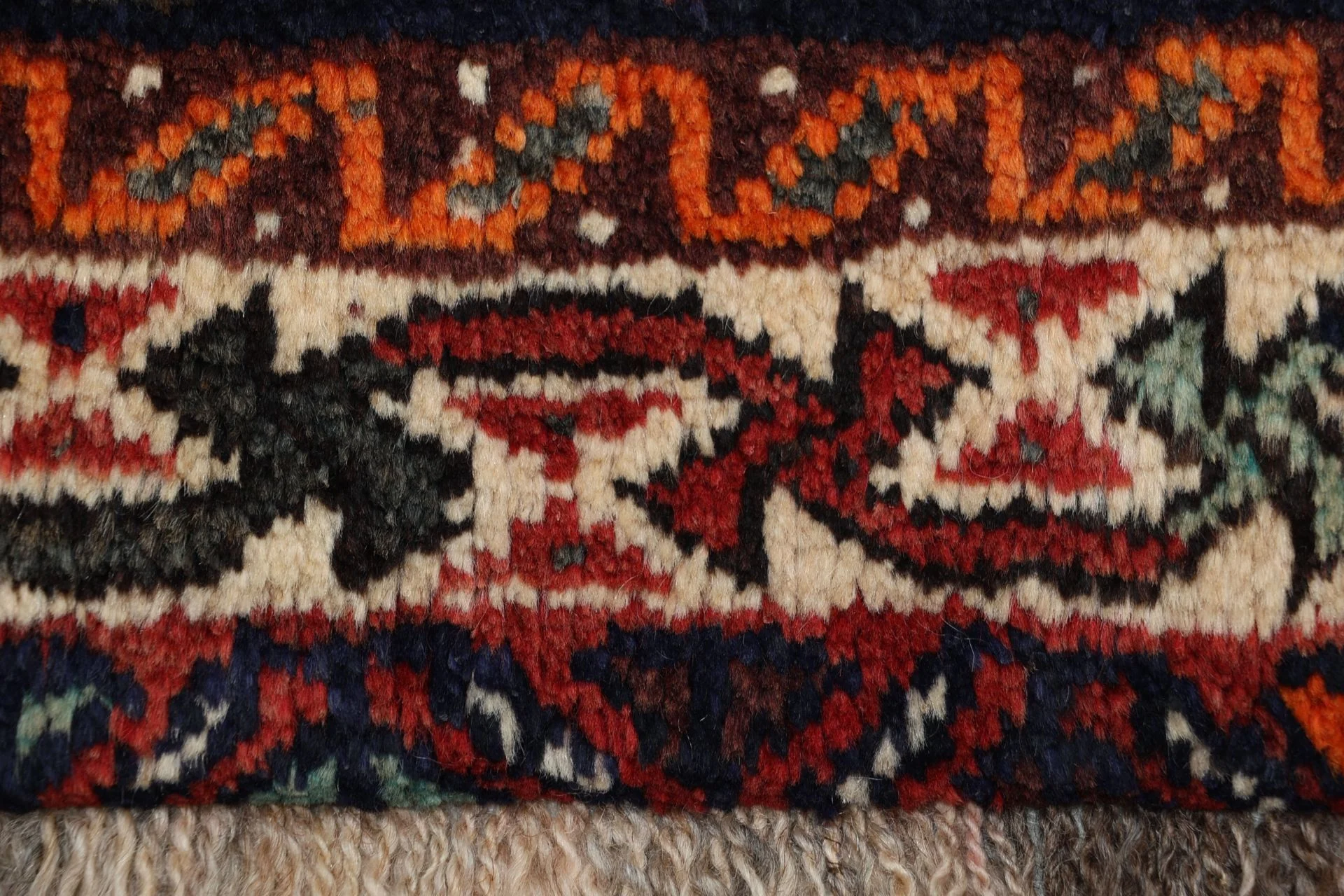 Handgeknüpfter Shiraz Perserteppich 173 × 273 cm