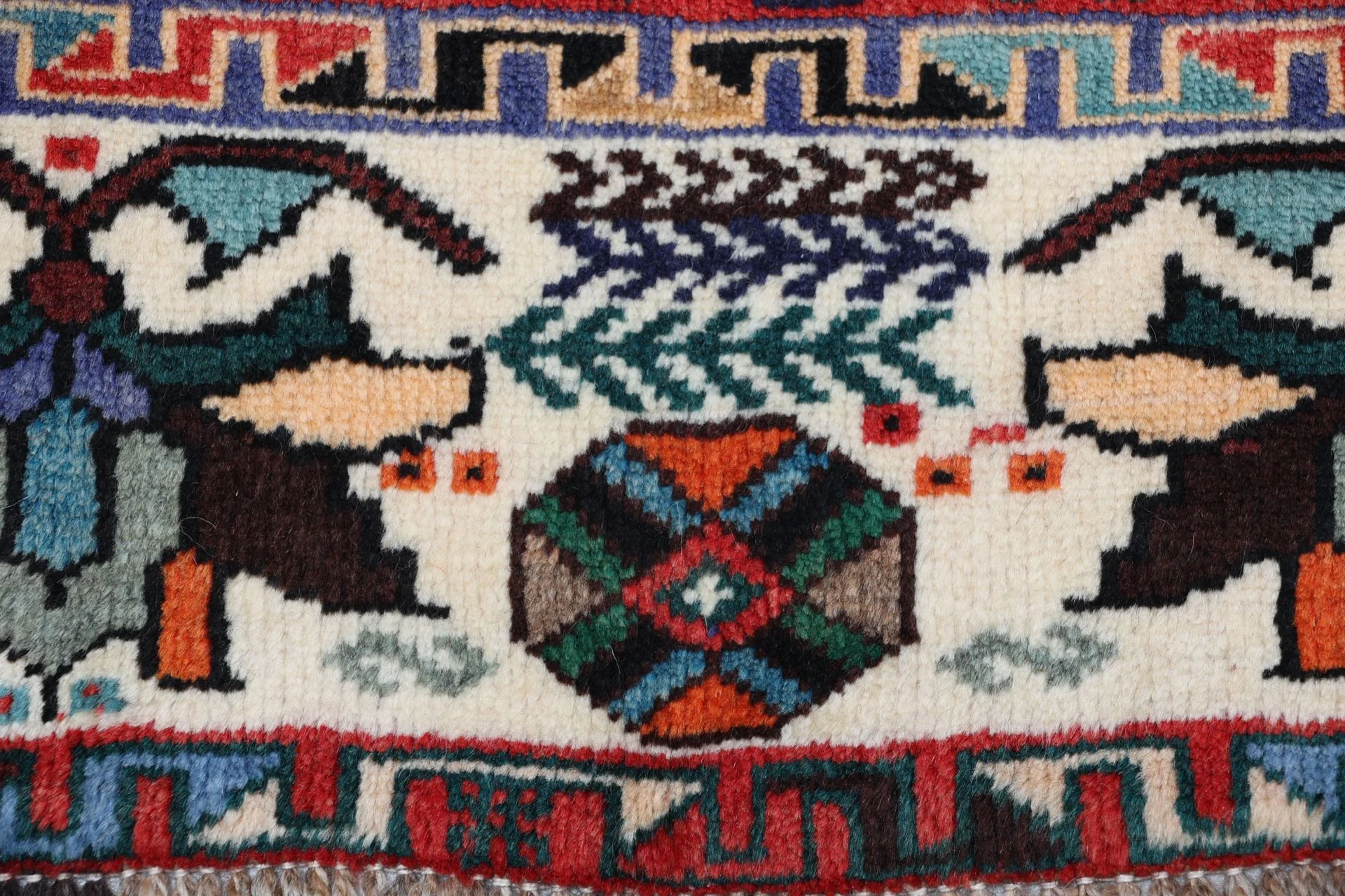 Handgeknüpfter Shiraz Perserteppich 178 × 255 cm