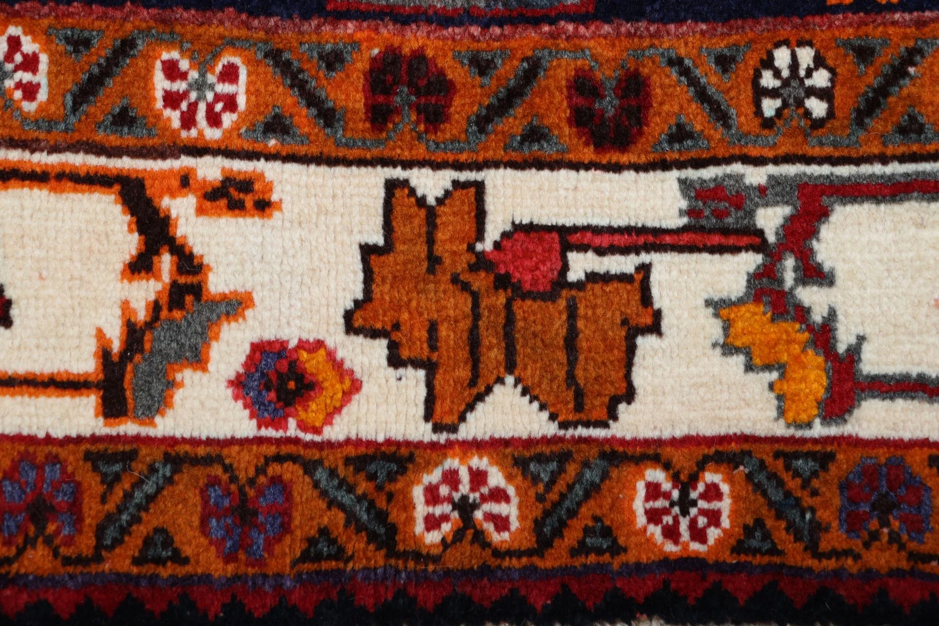 Handgeknüpfter Shiraz Perserteppich 175 × 275 cm