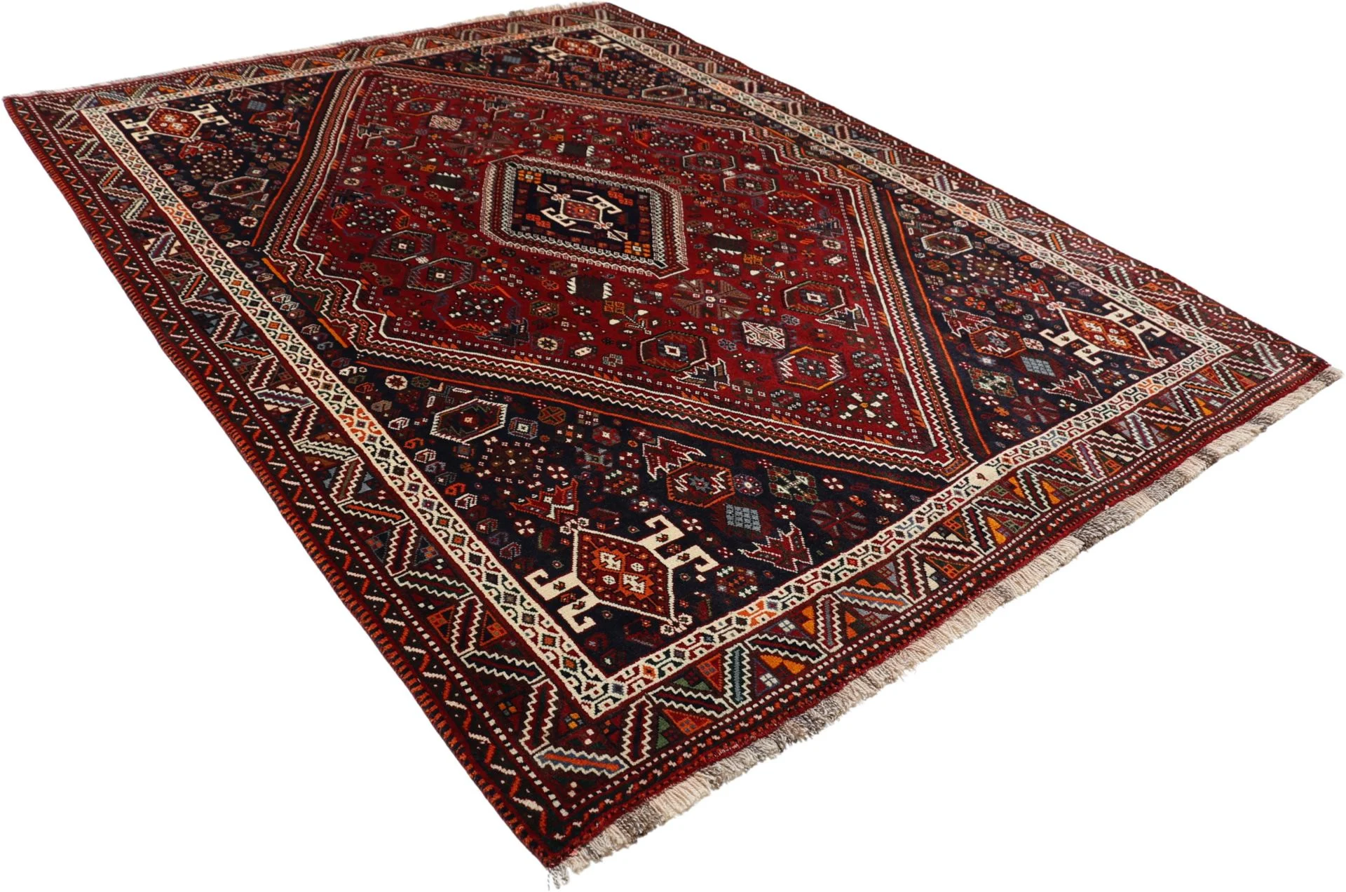 Handgeknüpfter Qashqai Perserteppich 180 × 240 cm
