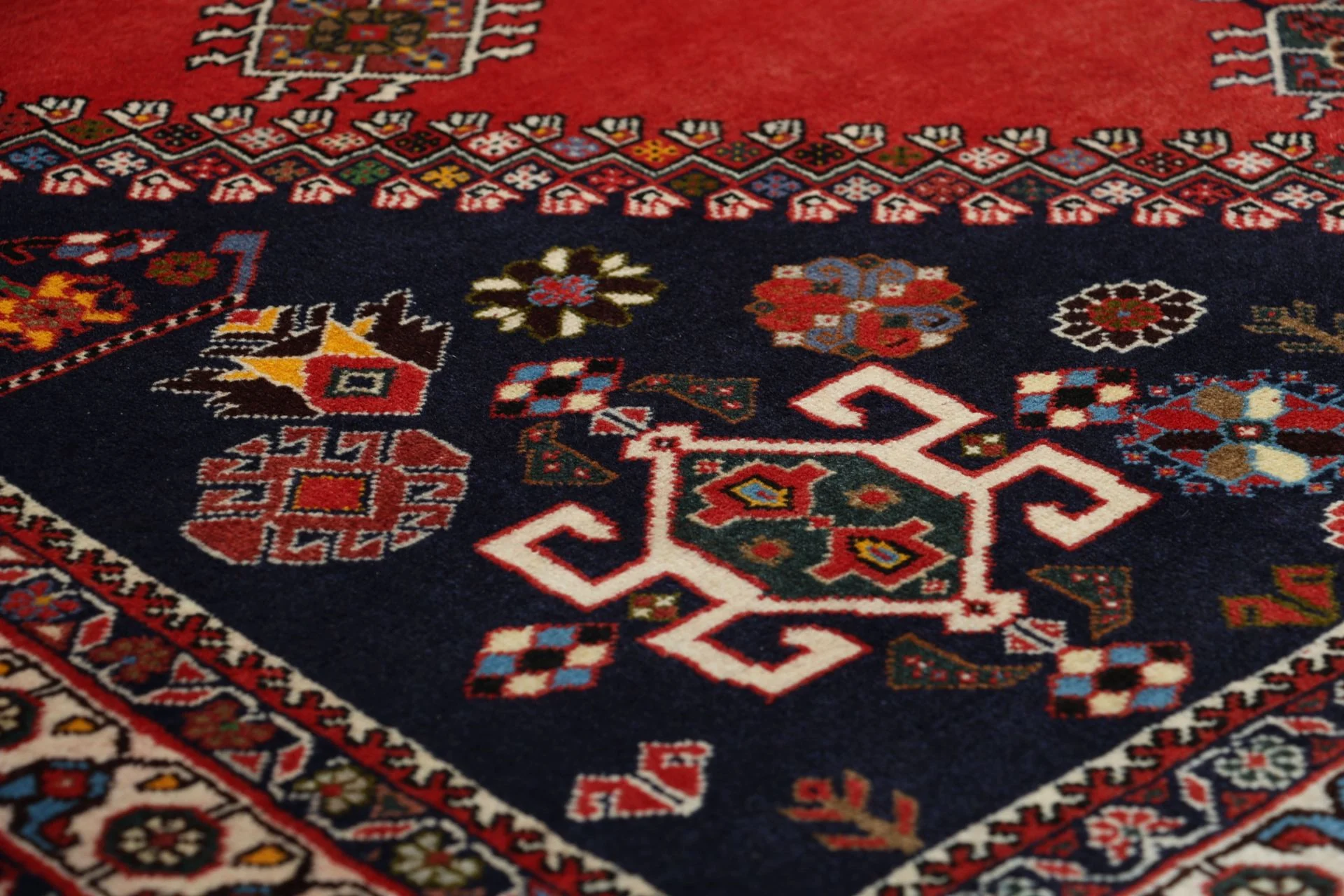 Shiraz Perserteppich aus Iran, 167 × 266 cm