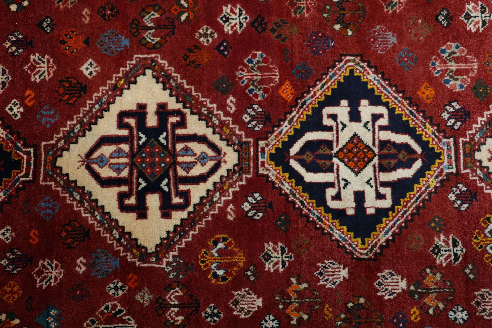 Handgeknüpfter Shiraz Perserteppich 173 × 265 cm