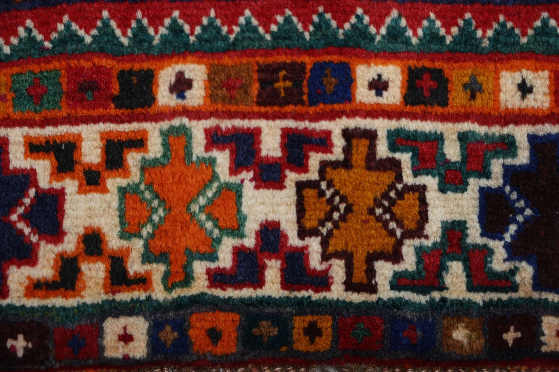 Shiraz Perserteppich aus Iran, 162 × 270 cm