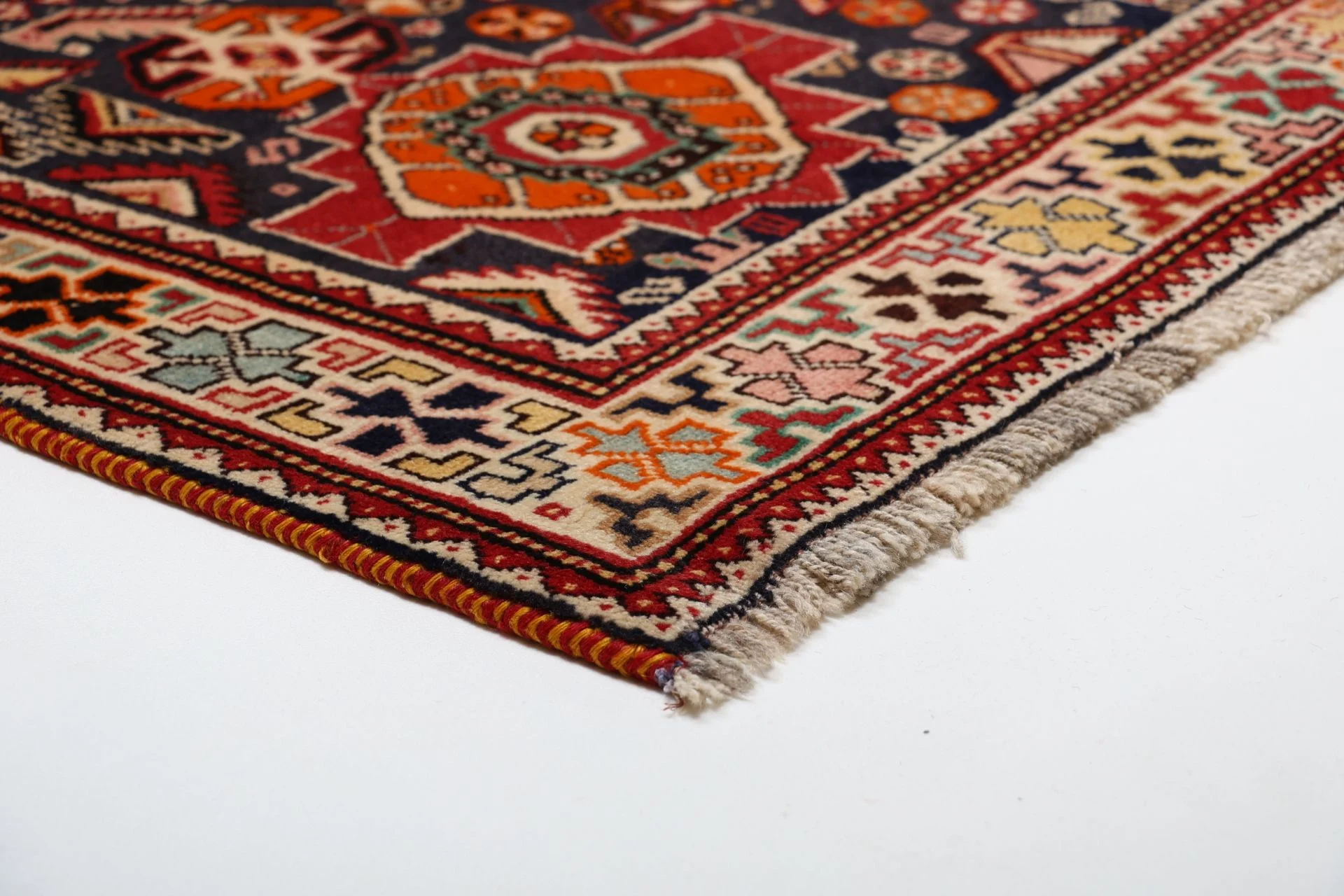Shiraz Perserteppich aus Iran, 170 × 265 cm