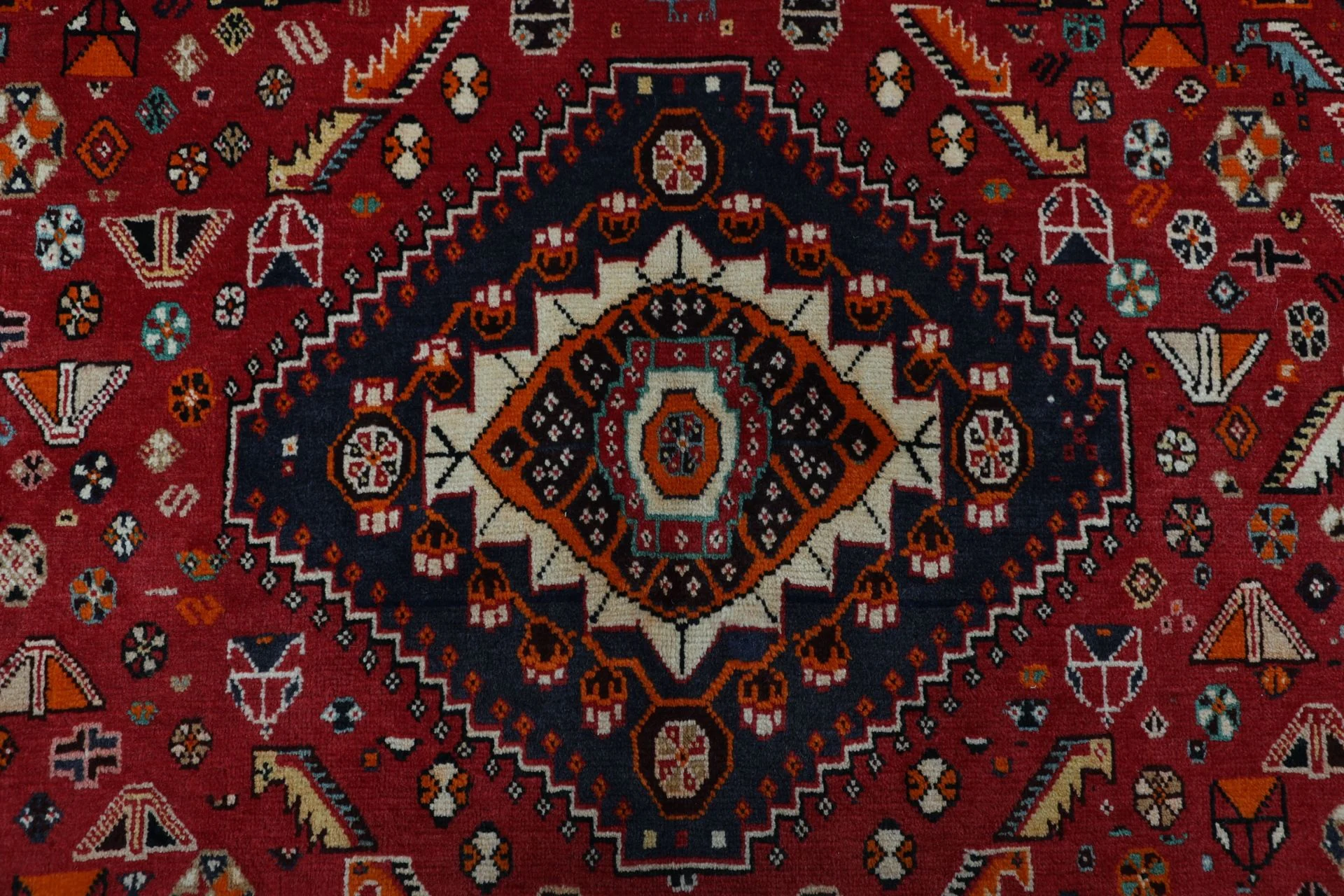 Shiraz Perserteppich aus Iran, 170 × 265 cm