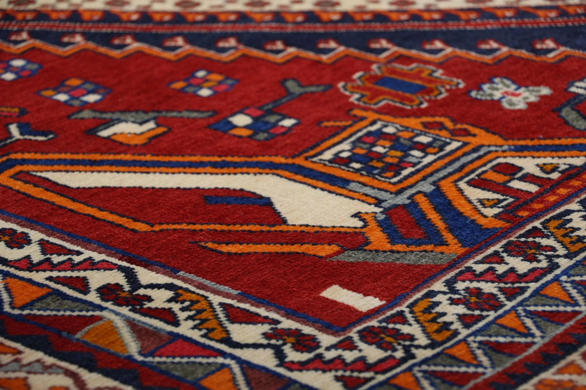 Qashqai Perserteppich aus Iran, 172 × 270 cm