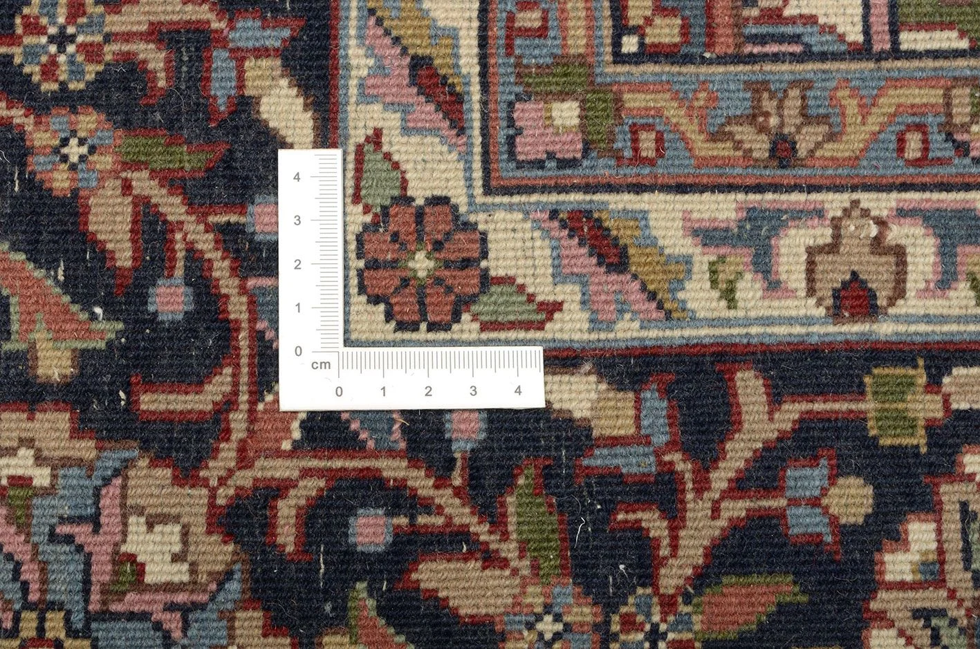 Isfahan Orientteppich aus Indien, 195 × 277 cm