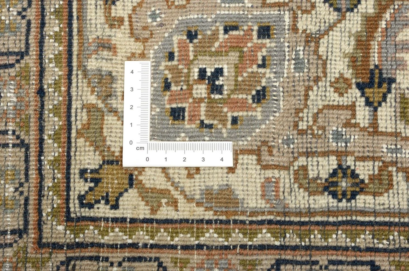Täbriz Orientteppich 252 × 354 cm aus Wolle, handgeknüpft