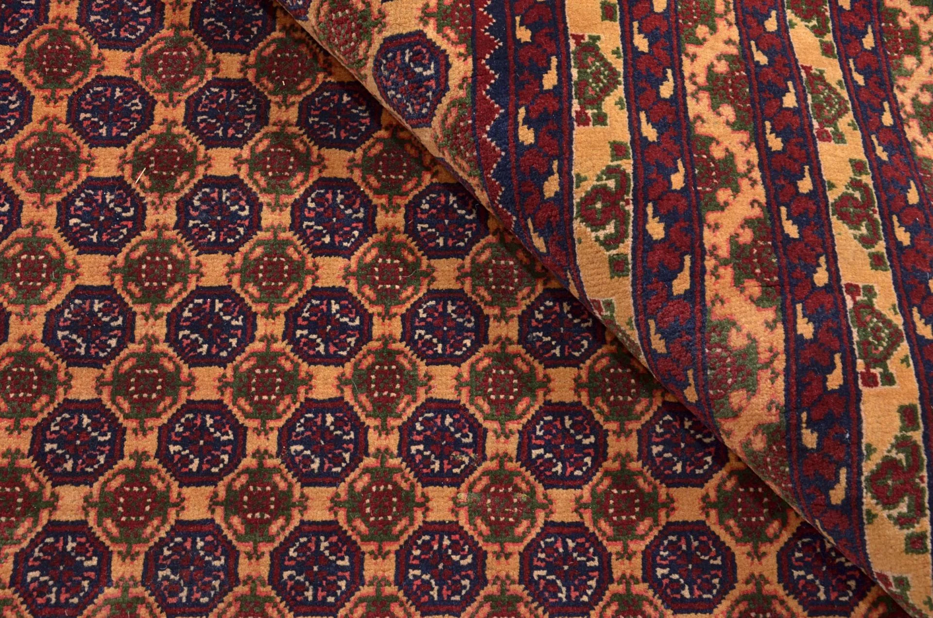 Orientteppich 197 × 291 cm aus Wolle, handgeknüpft