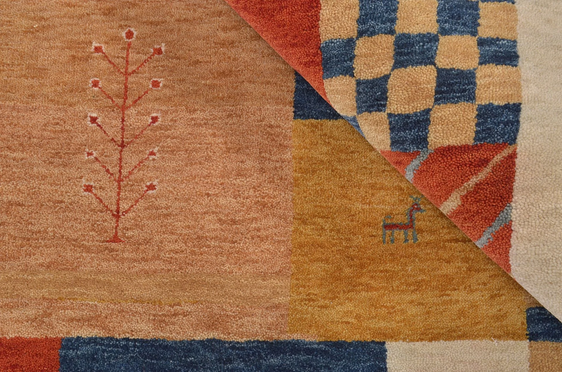 Loribaft Orientteppich aus Indien, 242 × 260 cm