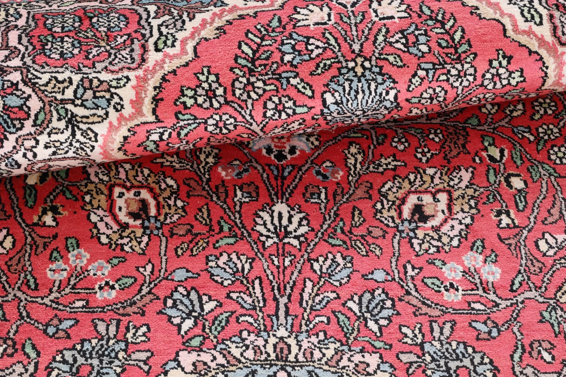 Orientteppich aus Indien, 182 × 123 cm