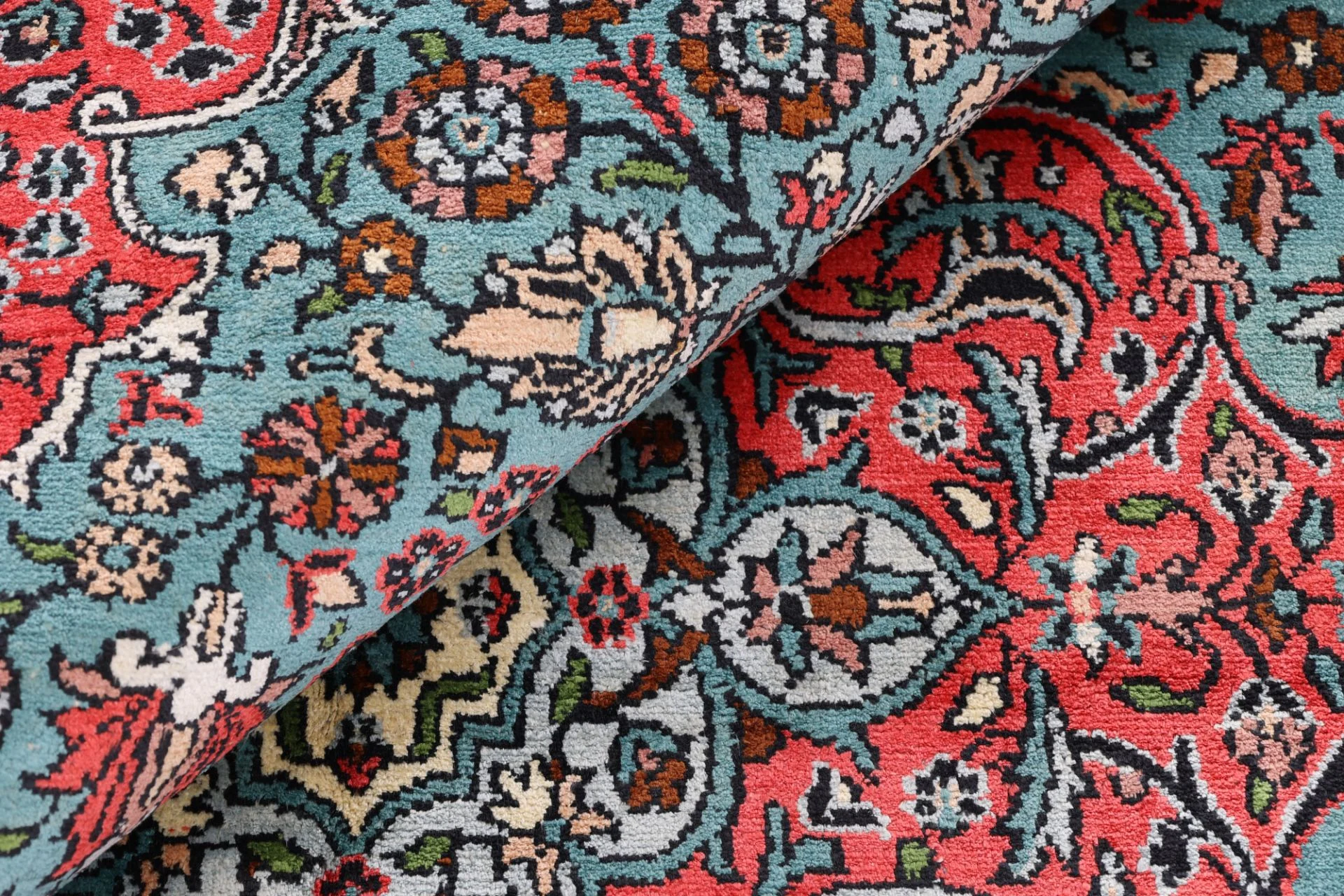 Handgeknüpfter Orientteppich 275 × 189 cm