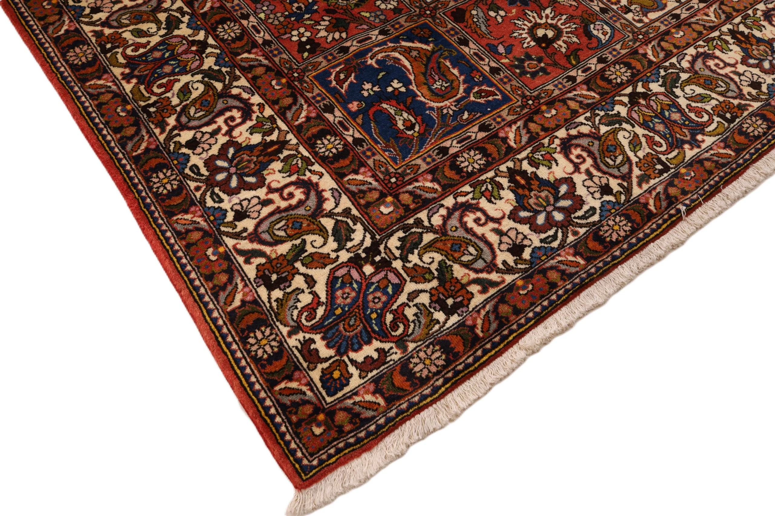 Bakhtiari Perserteppich aus Iran, 305 × 204 cm