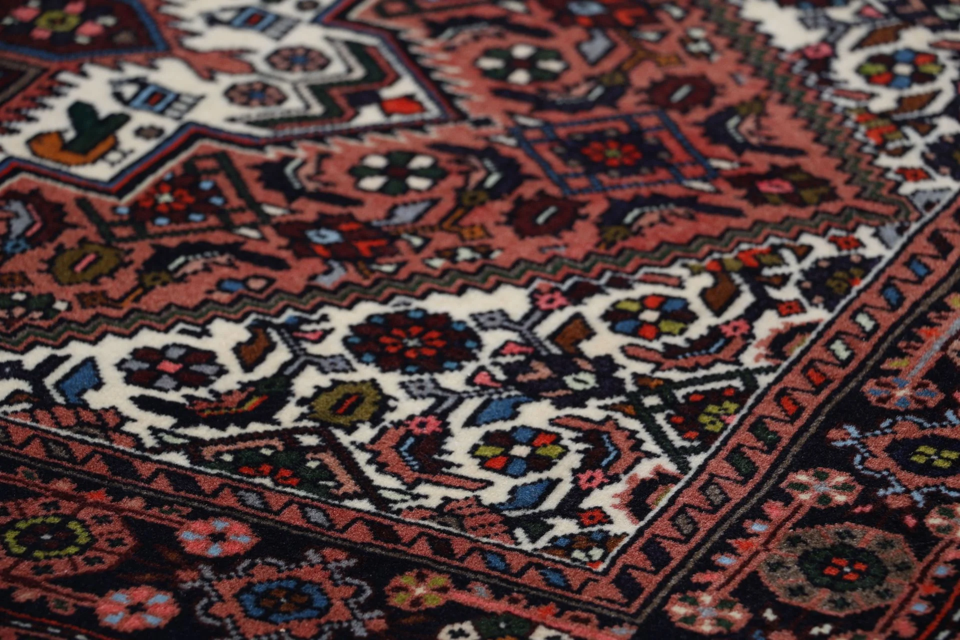 Perserteppich aus Iran, 80 × 410 cm