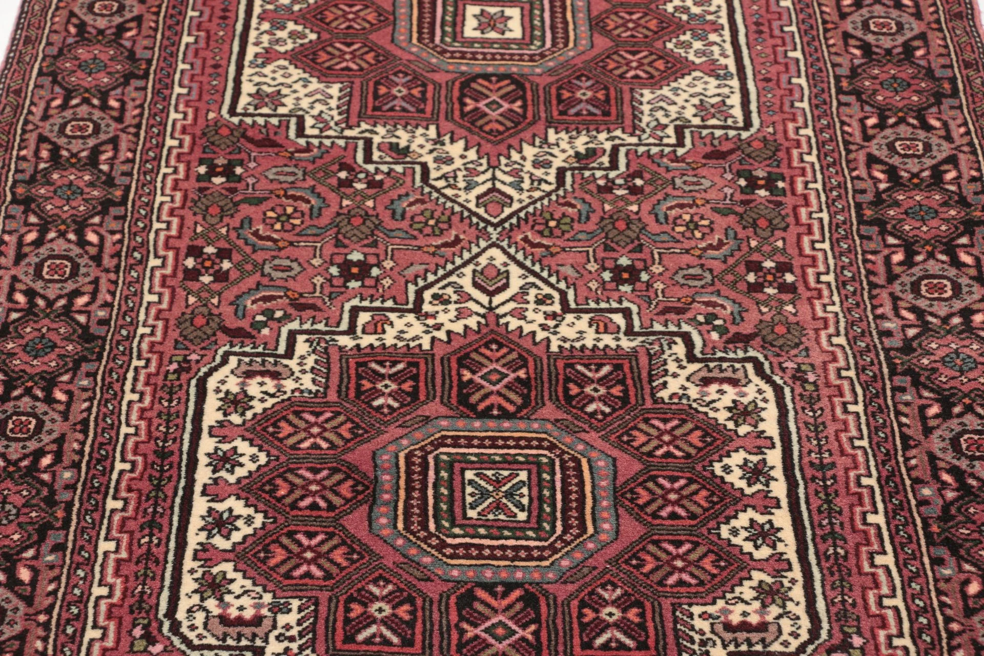 Perserteppich aus Iran, 85 × 395 cm