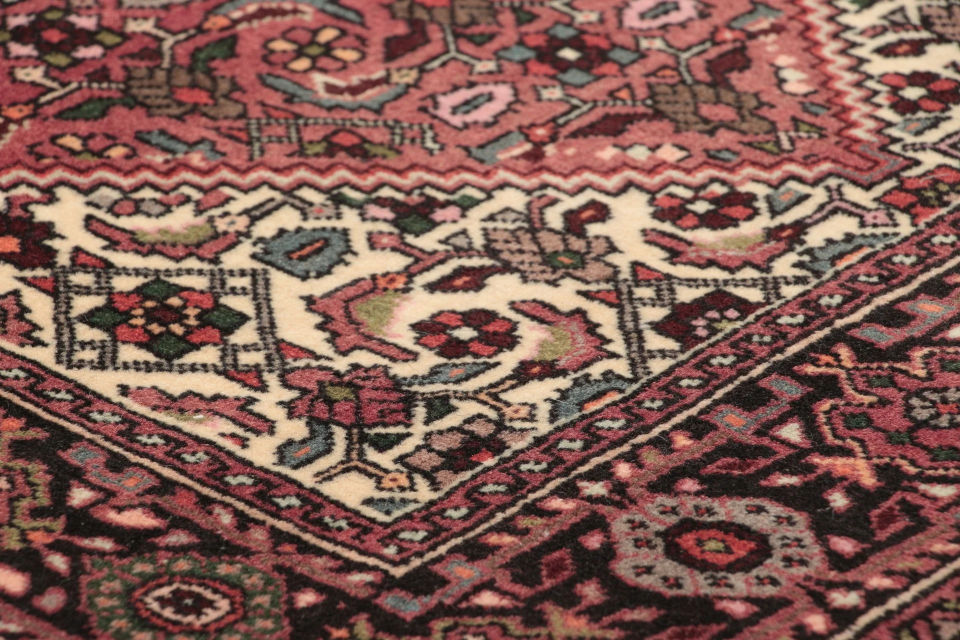 Perserteppich aus Iran, 85 × 395 cm