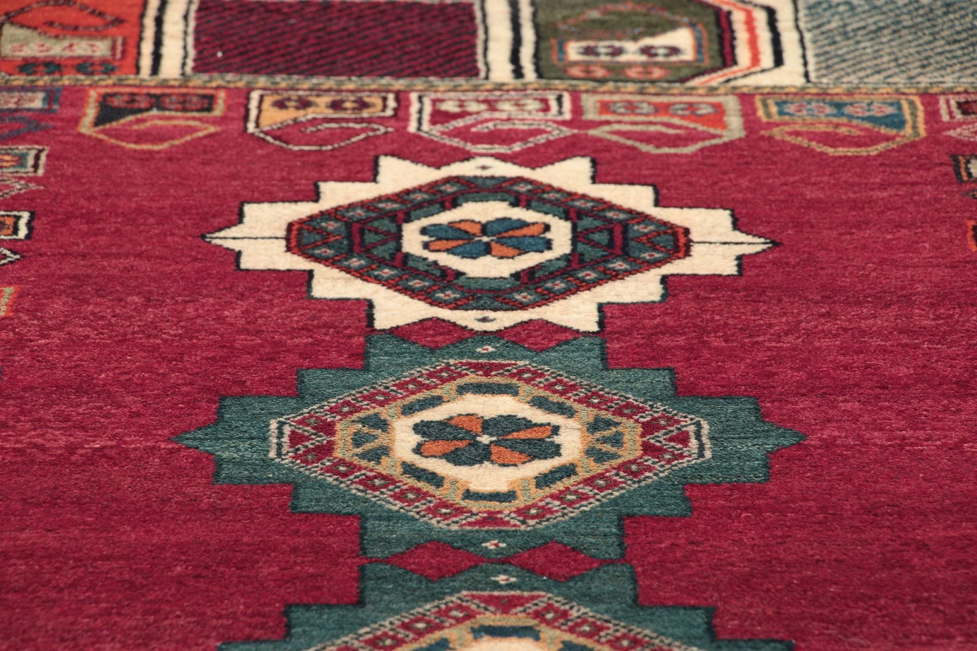Qashqai Perserteppich 115 × 180 cm aus Wolle, handgeknüpft