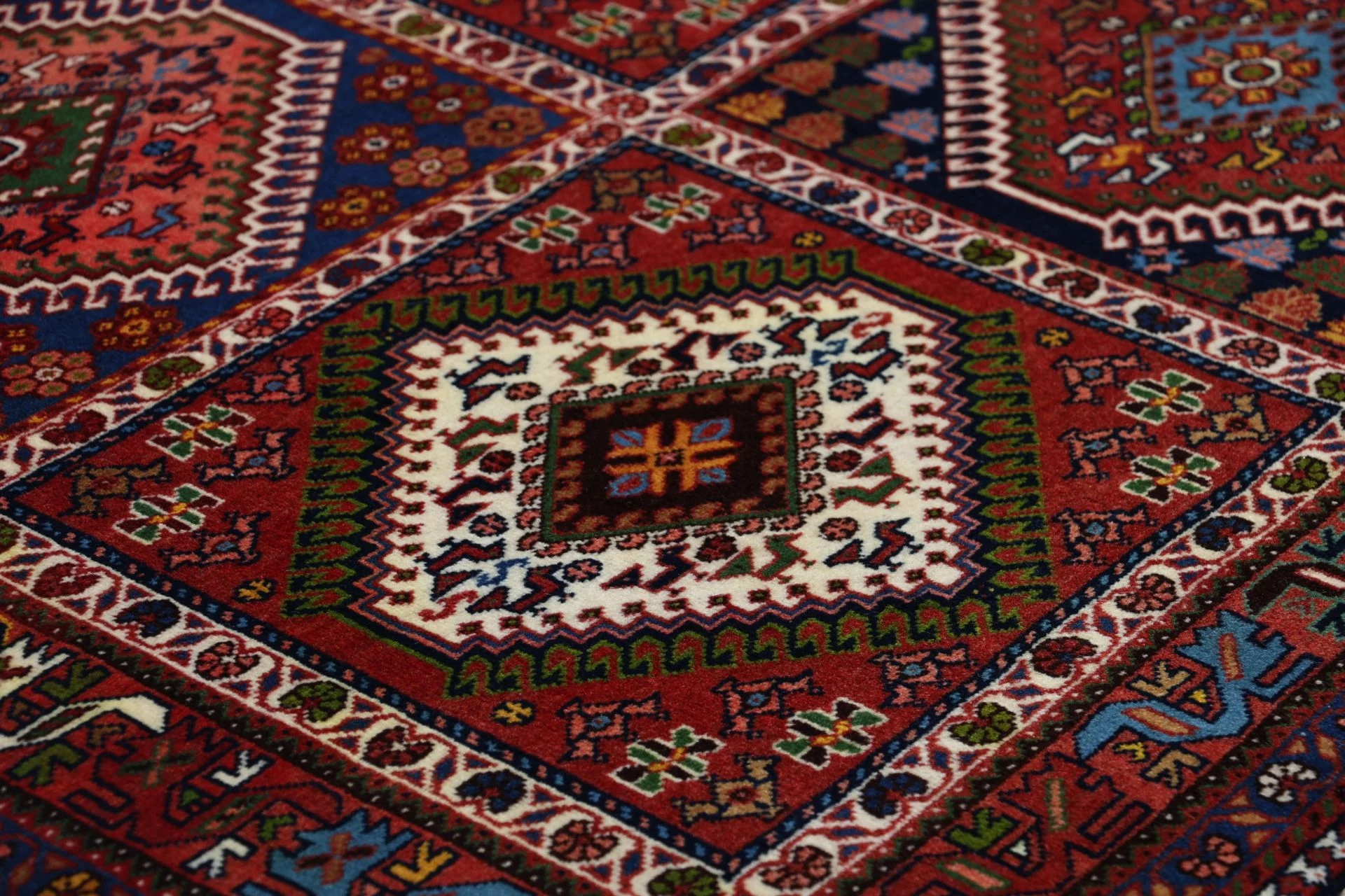 perserteppich-yalameh-169-x-220-cm-schurwolle-handgeknupft-14 Perserteppich 169 × 220 cm aus Wolle, handgeknüpft