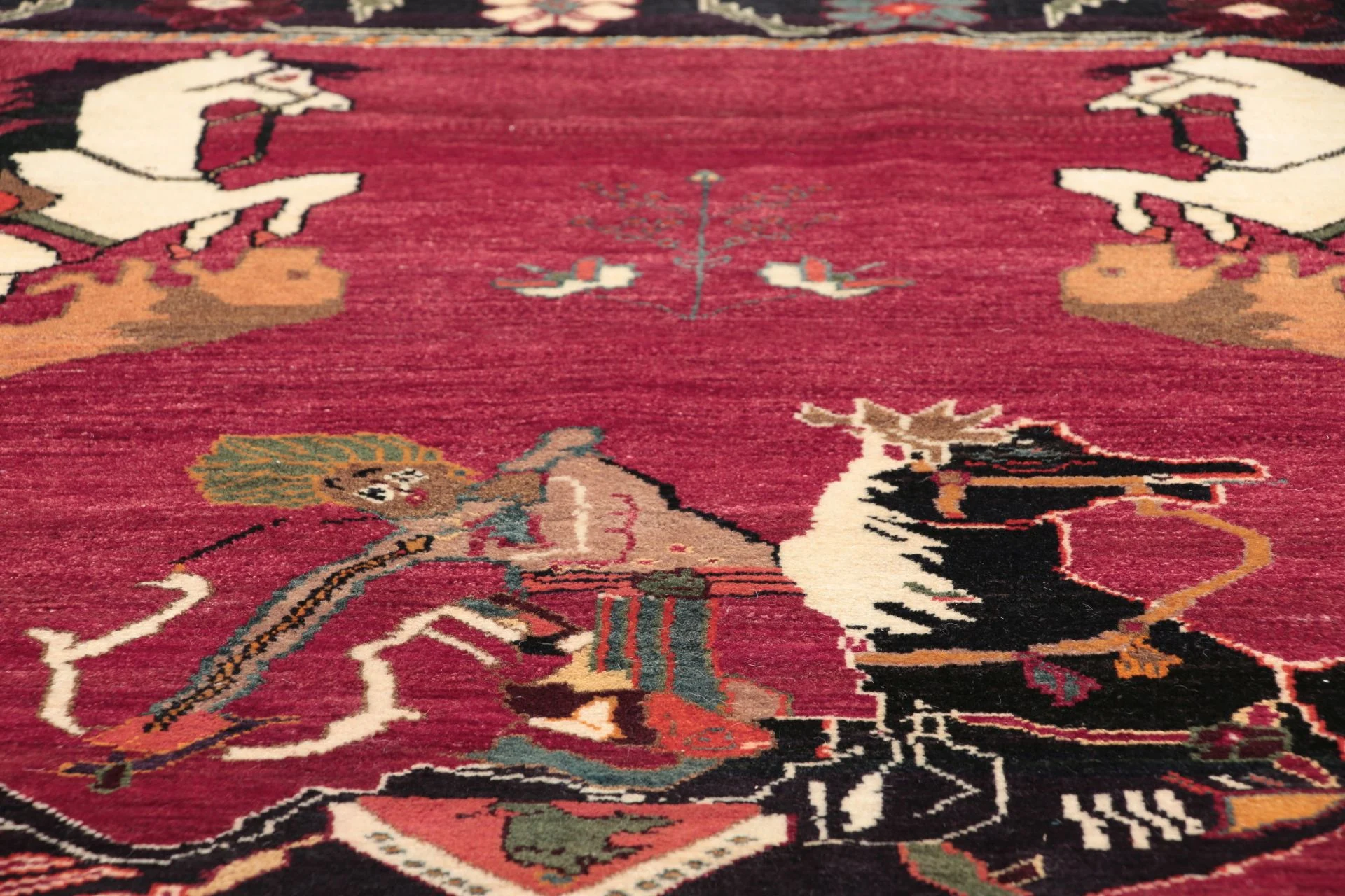 Qashqai Perserteppich aus Iran, 142 × 205 cm