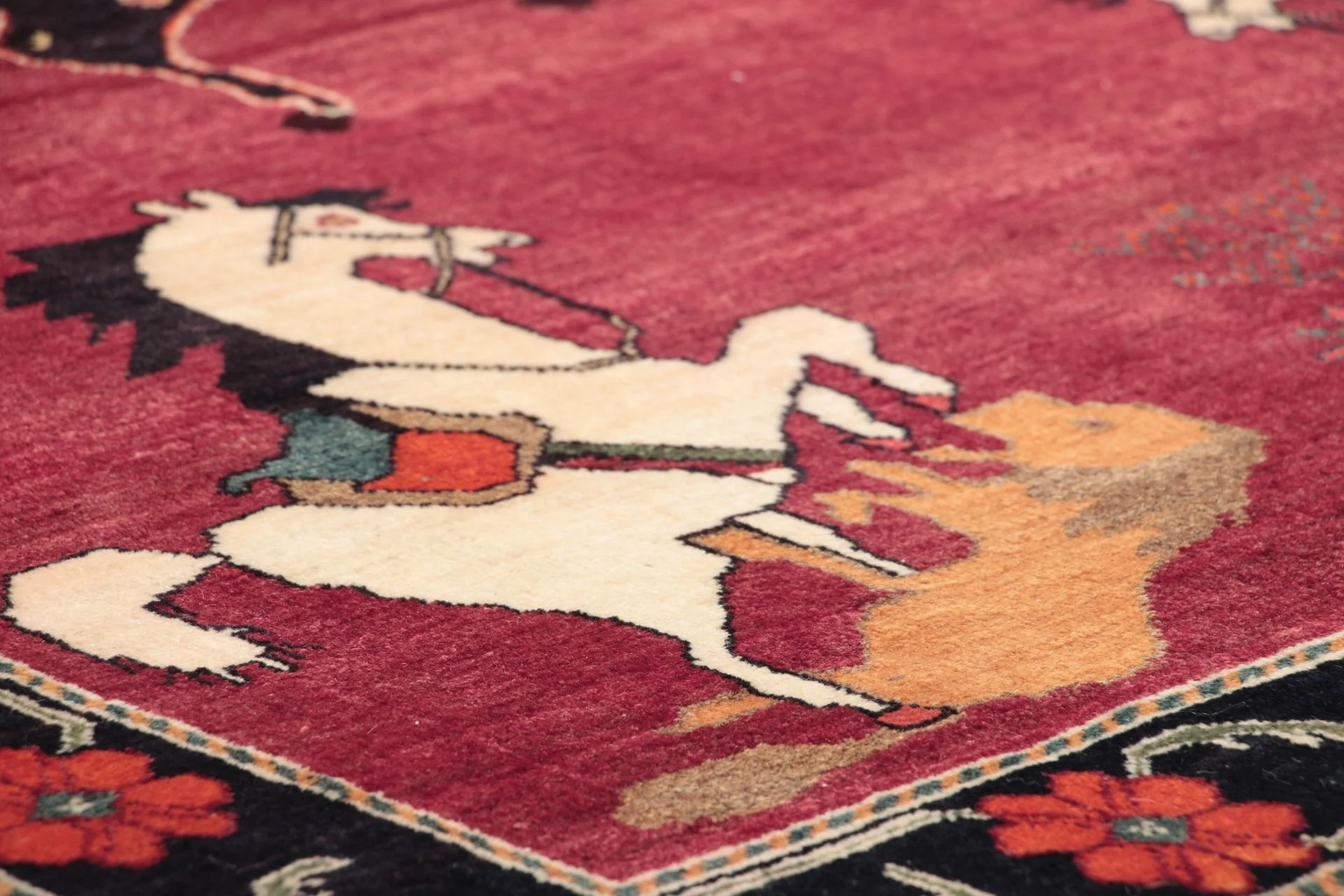 Qashqai Perserteppich aus Iran, 142 × 205 cm