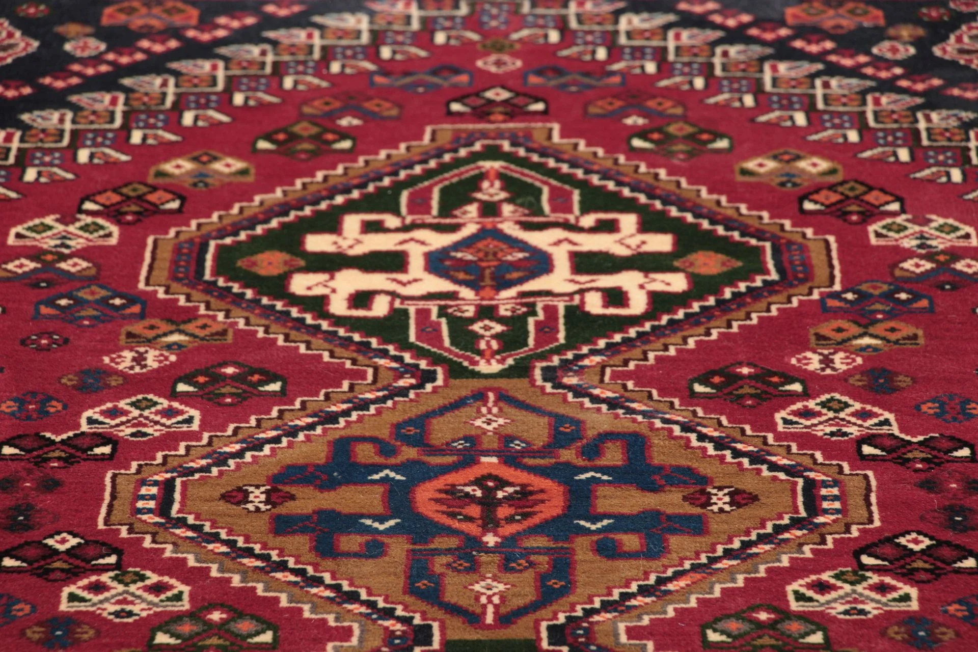 Qashqai Perserteppich aus Iran, 120 × 170 cm