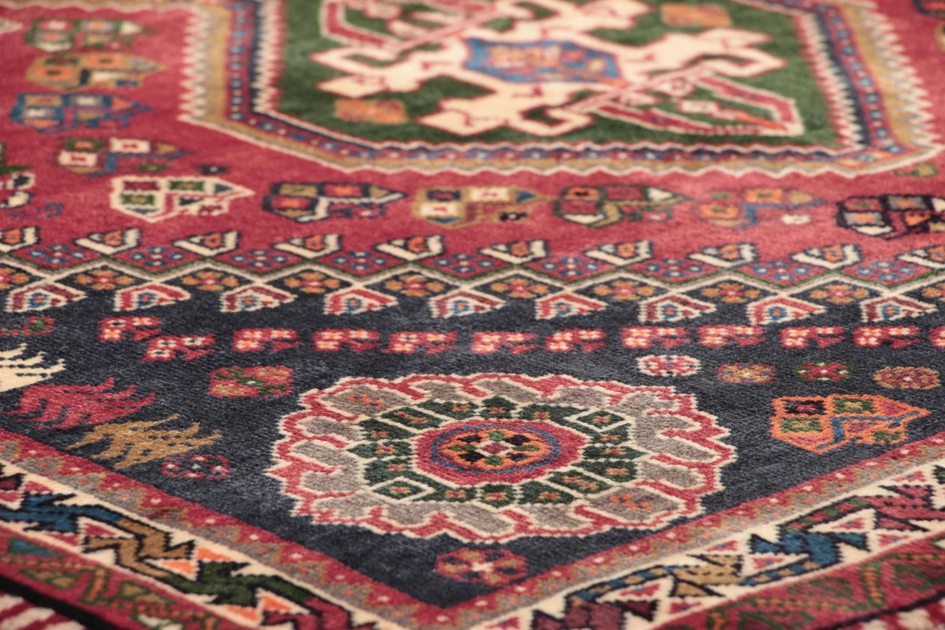 Qashqai Perserteppich aus Iran, 120 × 170 cm