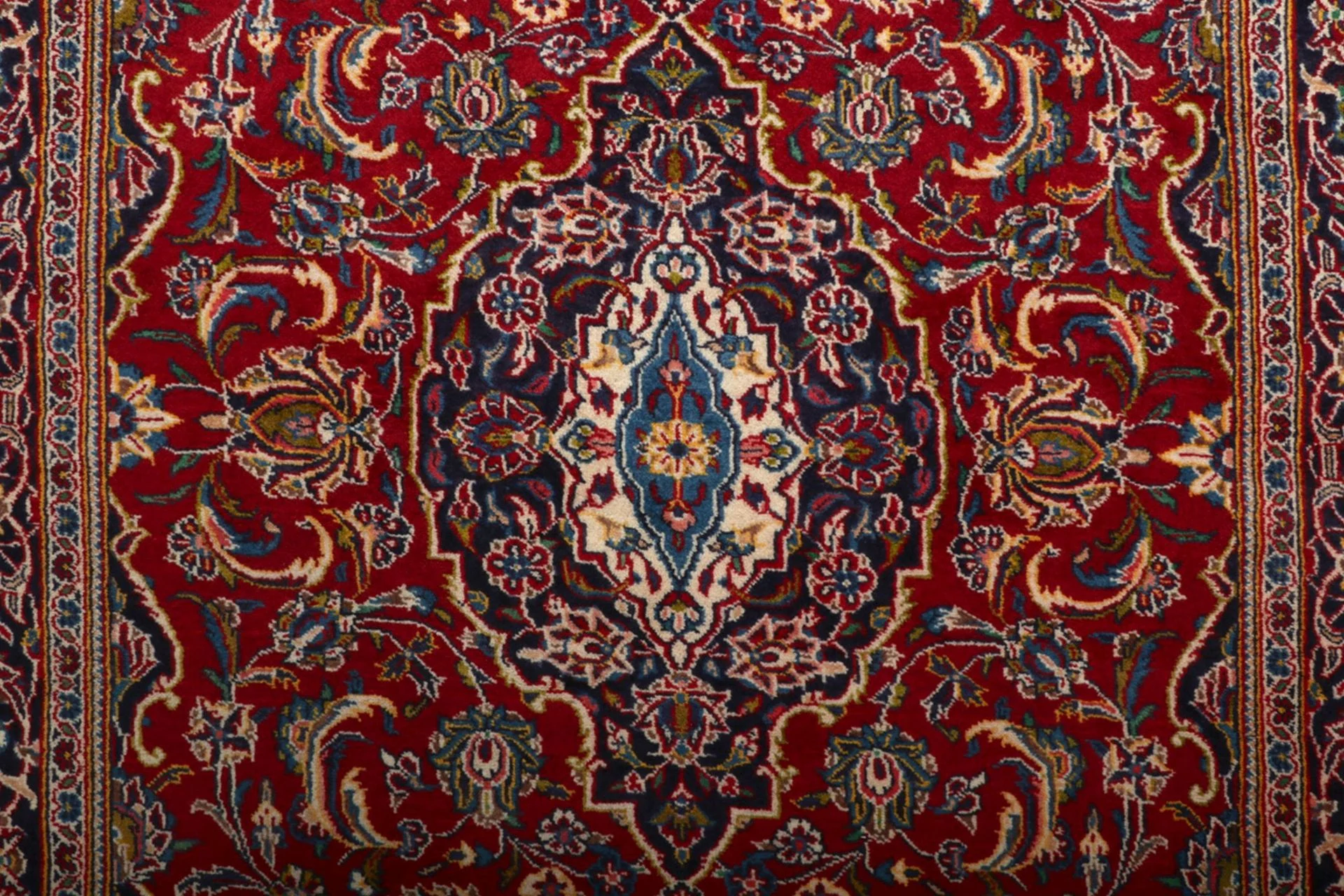 Kashan Perserteppich aus Iran, 136 × 206 cm