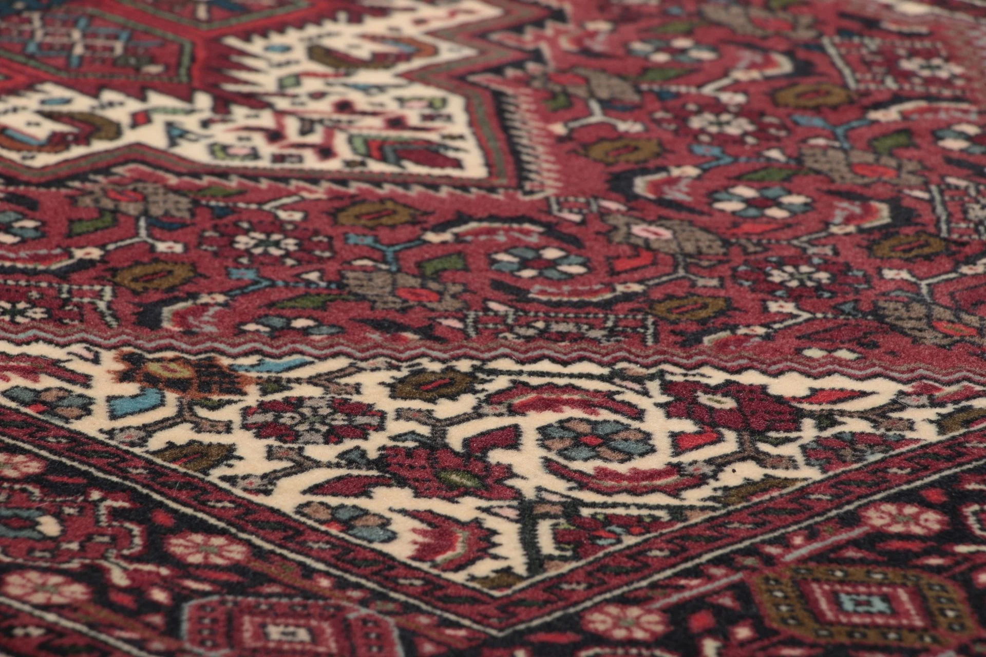 Perserteppich aus Iran, 80 × 294 cm