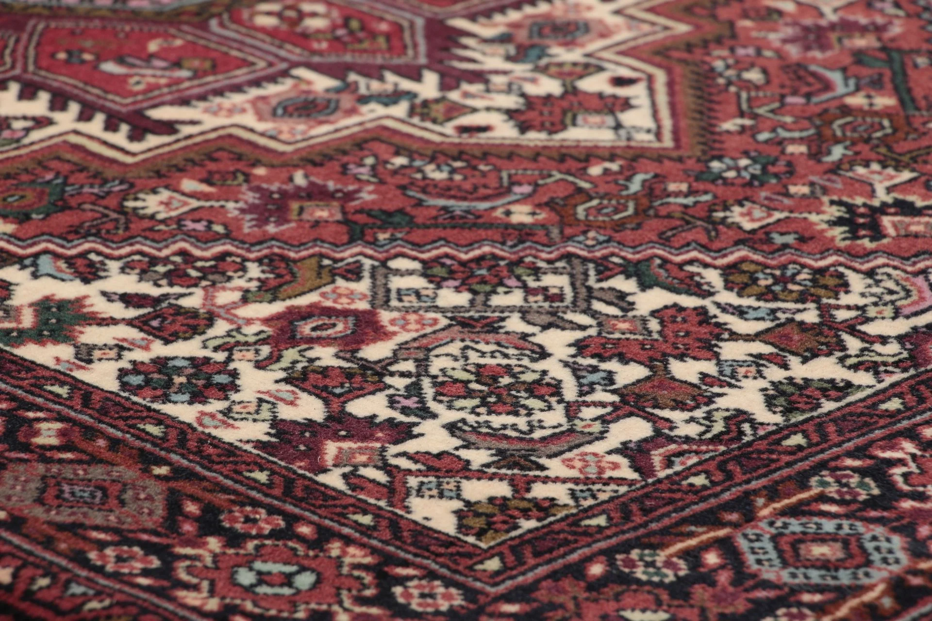 Perserteppich aus Iran, 83 × 290 cm