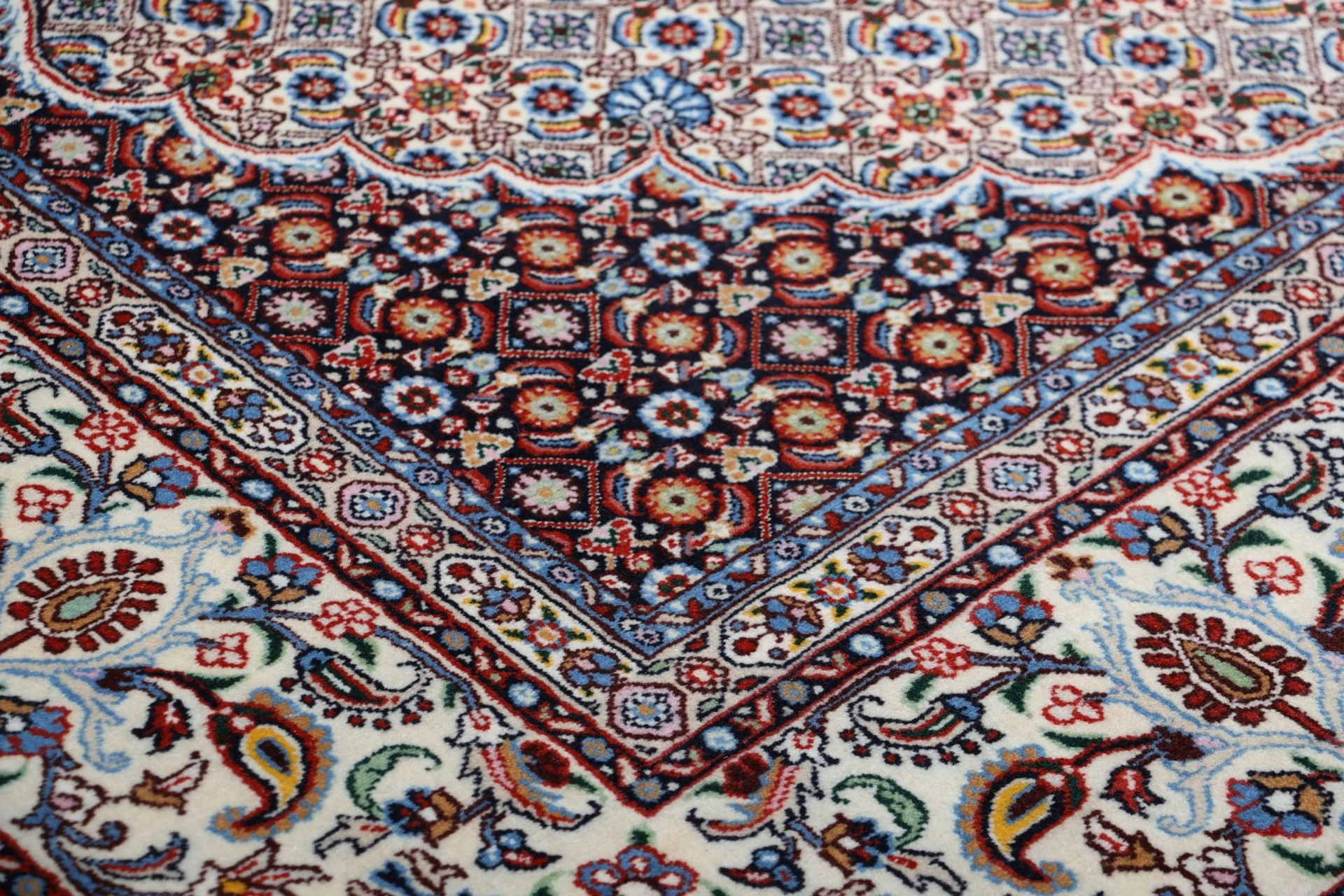 Handgeknüpfter Moud Perserteppich 192 × 205 cm