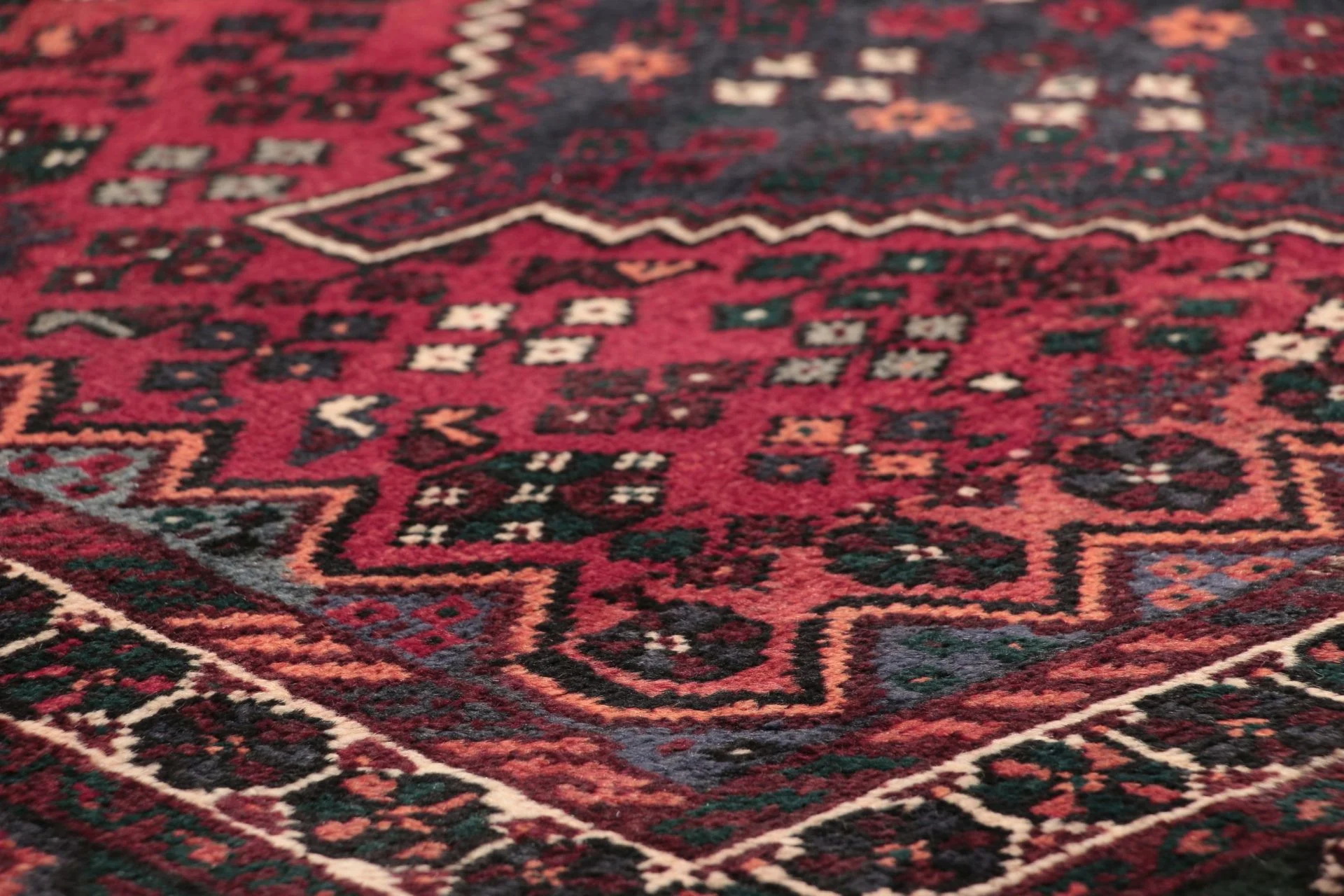 Qashqai Perserteppich aus Iran, 117 × 175 cm