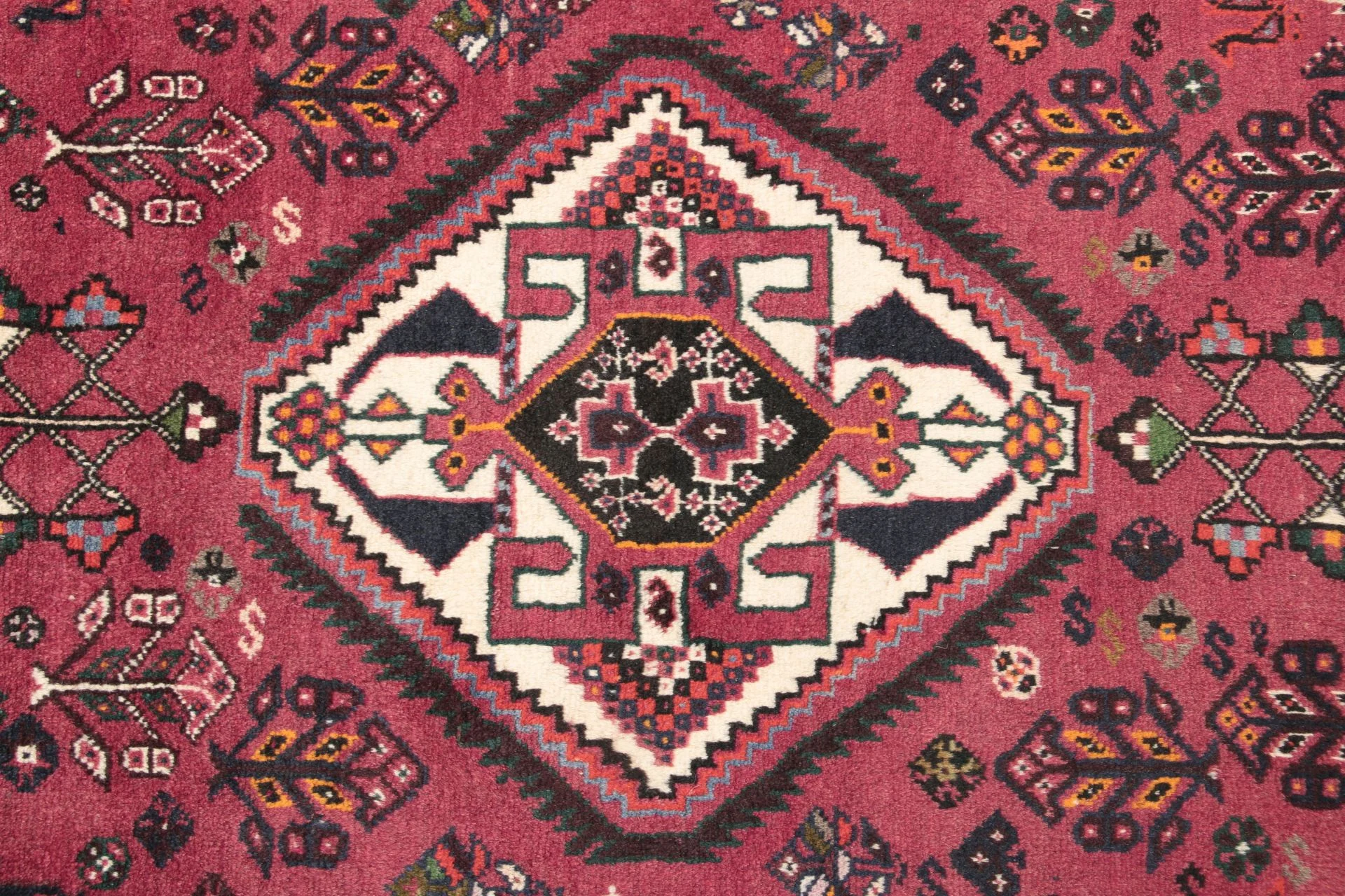 Handgeknüpfter Qashqai Perserteppich 117 × 180 cm