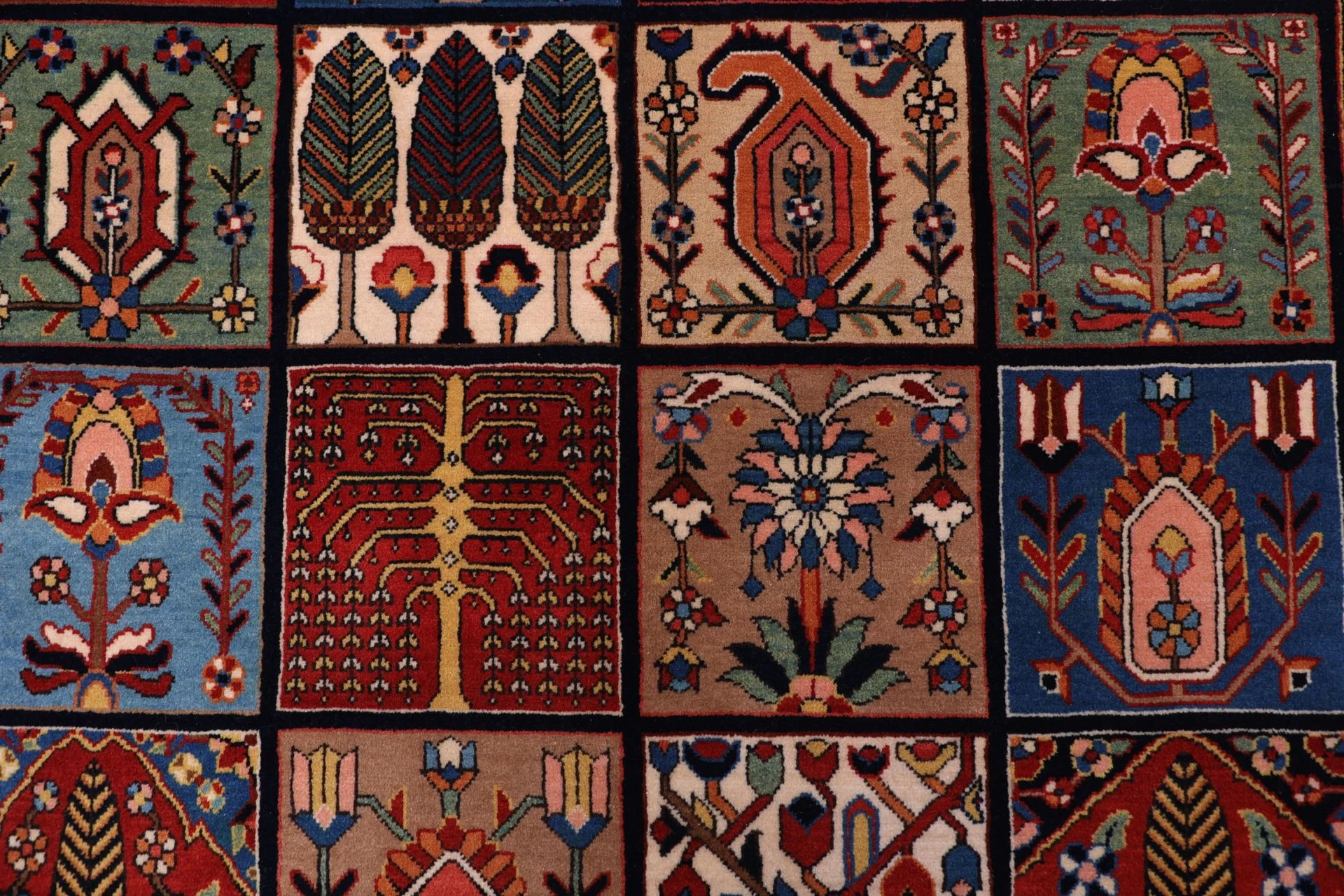 Bakhtiari Perserteppich aus Iran, 153 × 248 cm