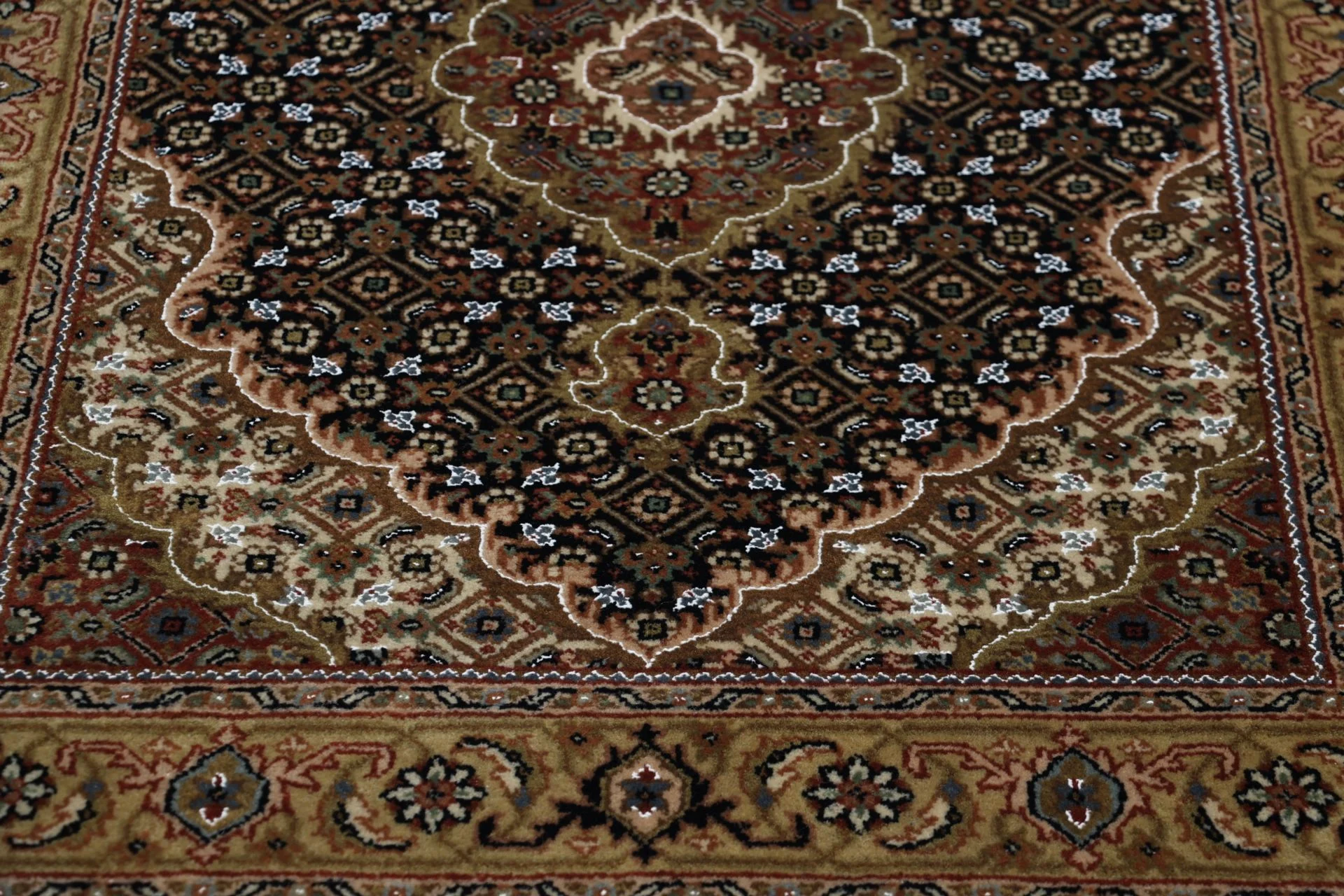 Orientteppich aus Indien, 80 × 350 cm