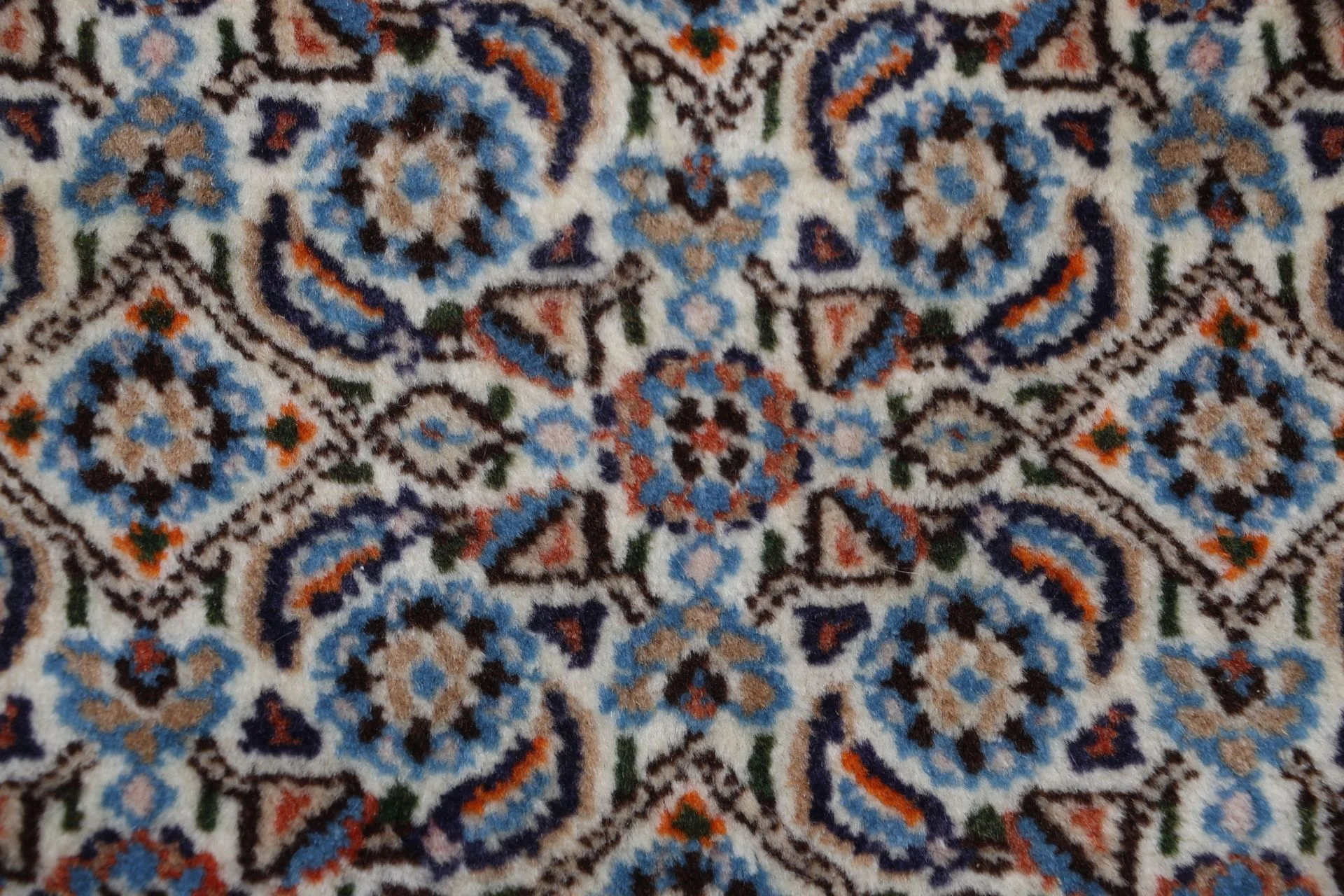Moud Perserteppich aus Iran, 150 × 250 cm