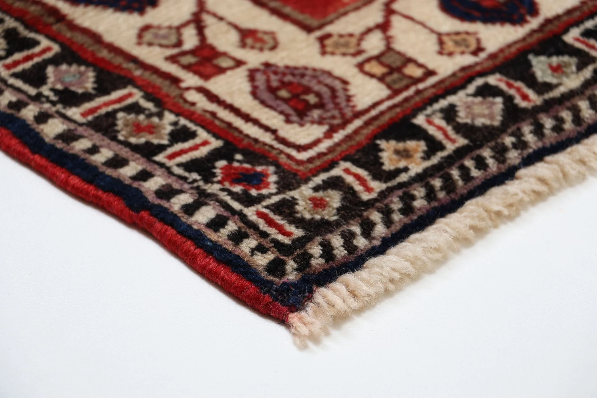 Perserteppich aus Iran, 158 × 237 cm