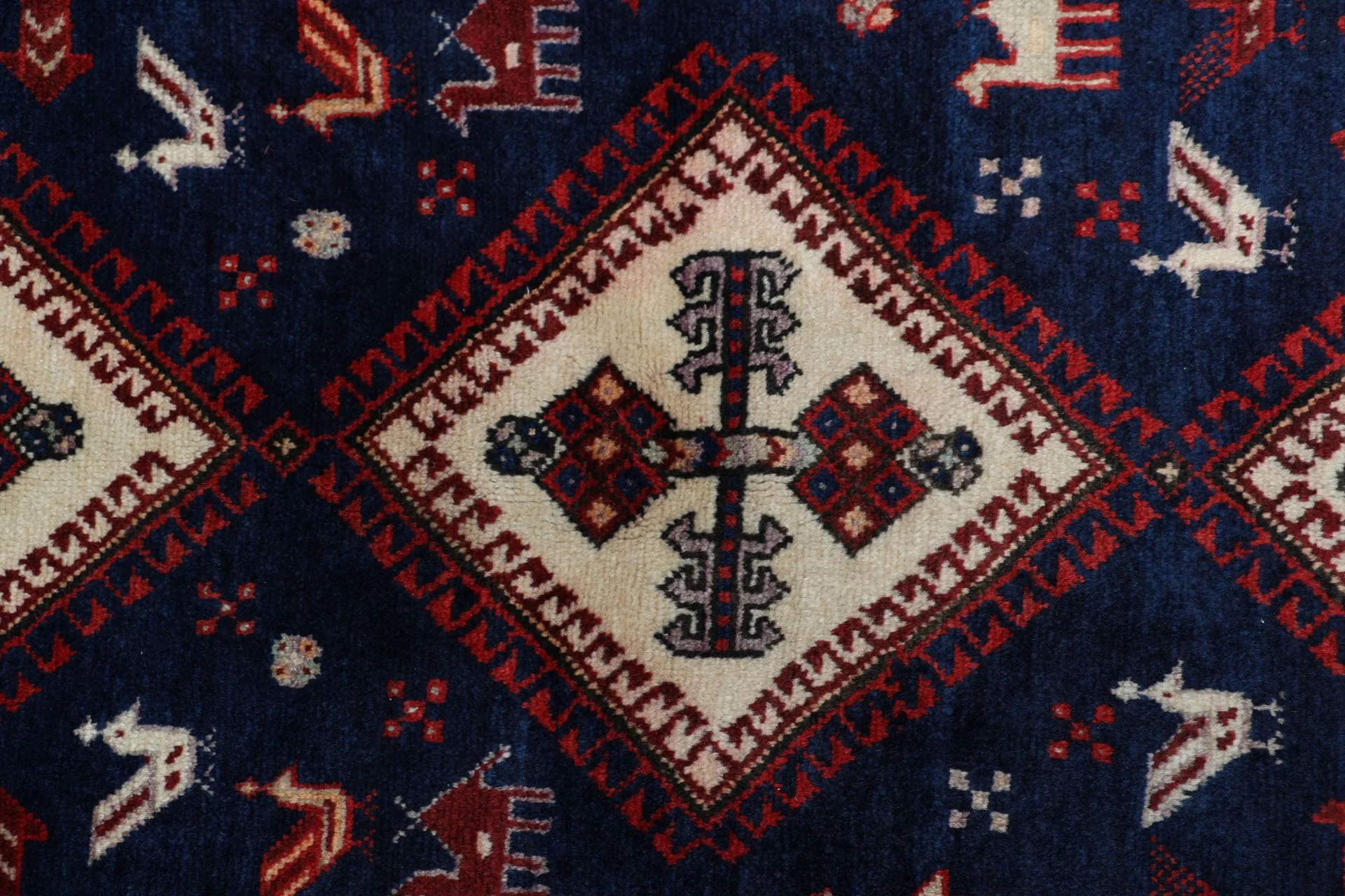 Perserteppich aus Iran, 158 × 237 cm