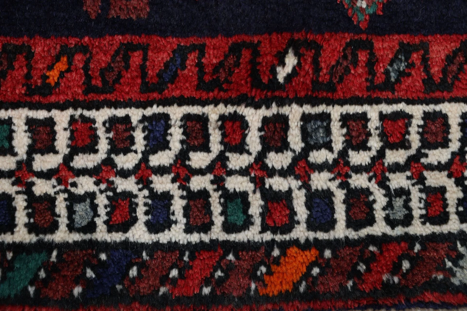Perserteppich 160 × 220 cm aus Wolle, handgeknüpft